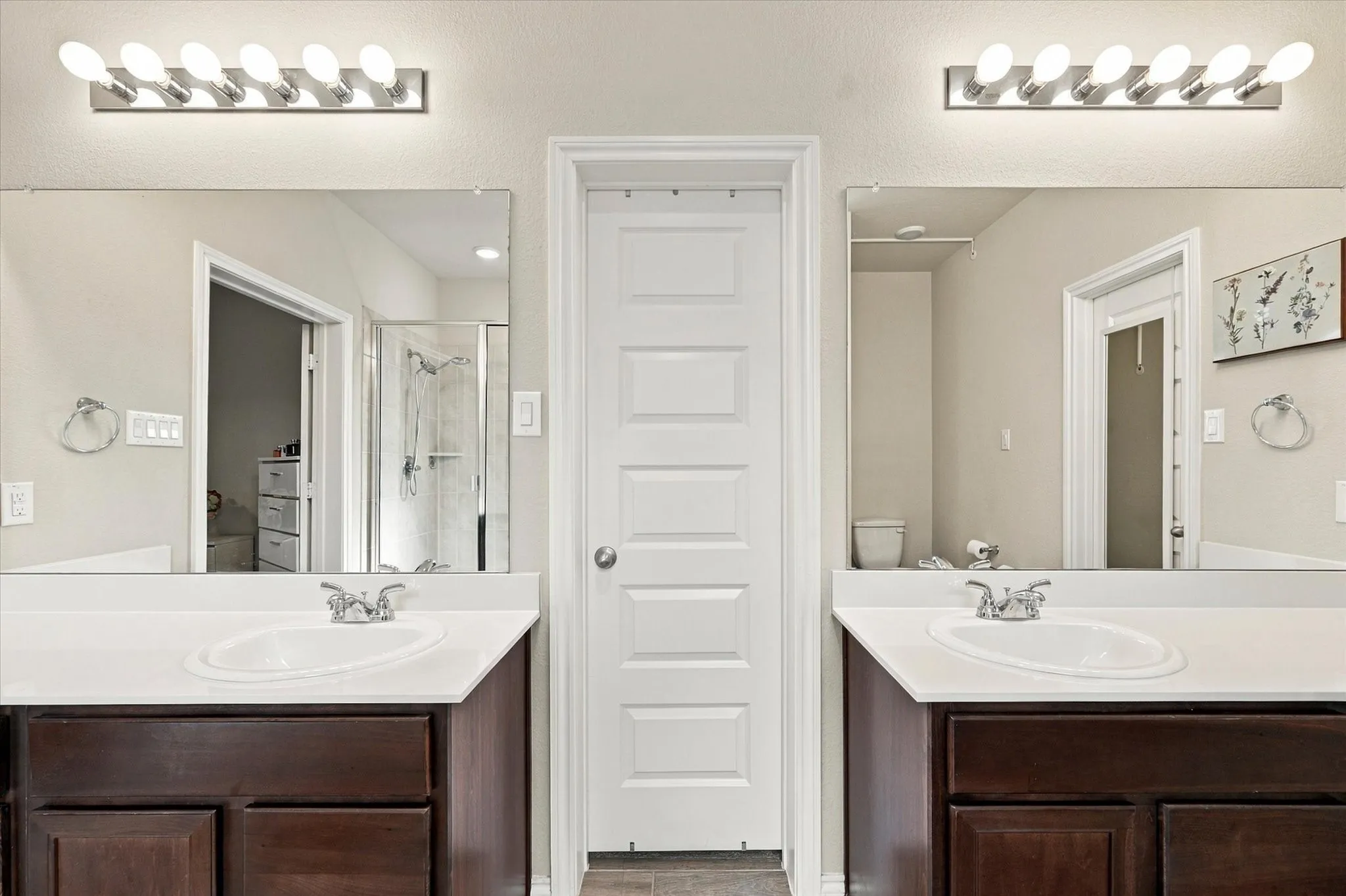 Single Family Residence For Sale in Ellis County , 417 Burrow Drive, Waxahachie, Texas 75167, 4 Bedroom, 3 Bathroom, 2 Garage spaces, 2,372 Sqft, built in 2022, mls#21396705, Real Estate Agent in Waxahachie, Homes For Sale in Ellis county, Homes For Sale in Waxahachie, Realtor in Waxahachie Texas, Real Estate Brokerage Independent Realty Texas, Luminita Cordes Realtor