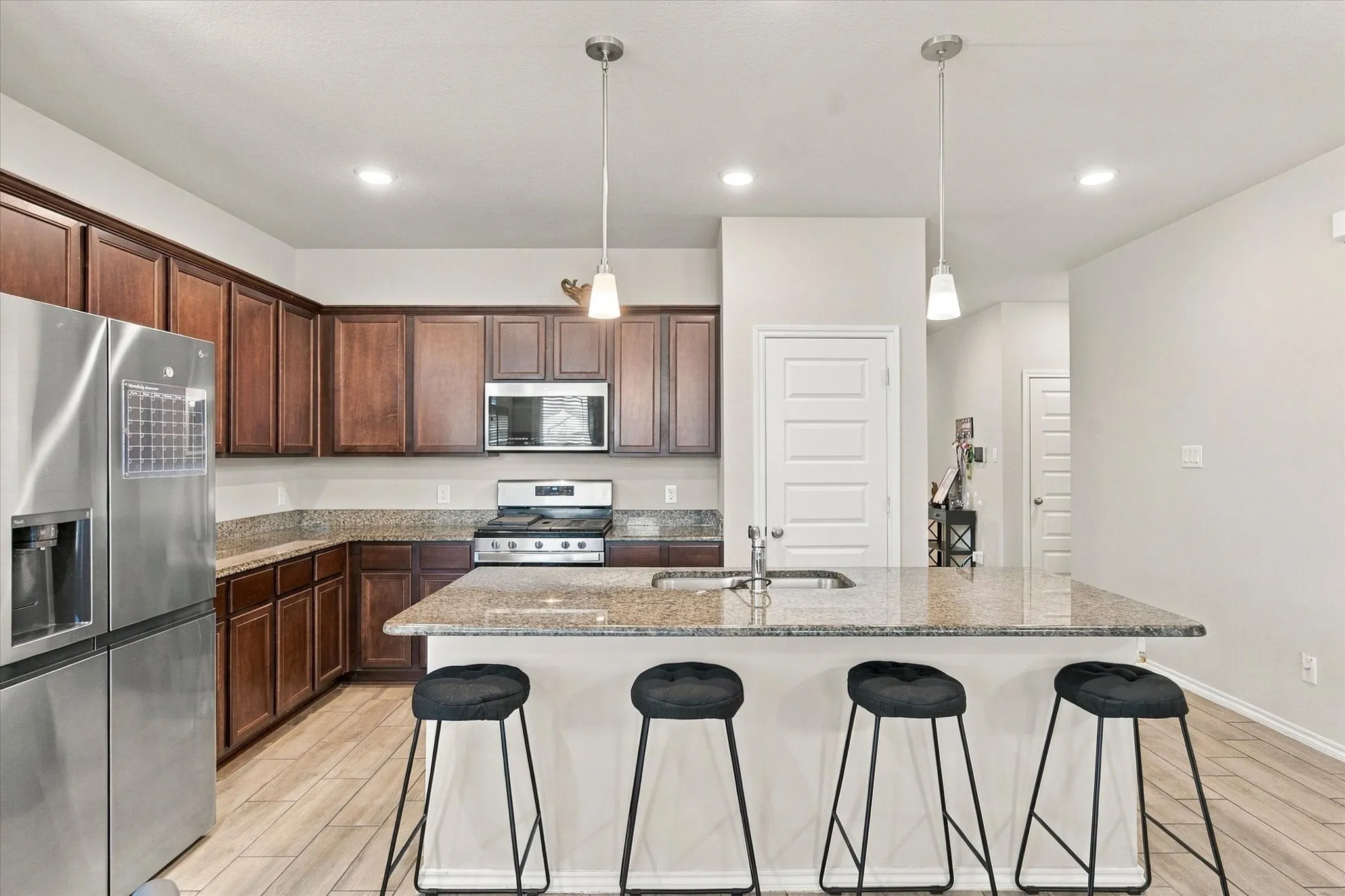 Single Family Residence For Sale in Ellis County , 417 Burrow Drive, Waxahachie, Texas 75167, 4 Bedroom, 3 Bathroom, 2 Garage spaces, 2,372 Sqft, built in 2022, mls#21396705, Real Estate Agent in Waxahachie, Homes For Sale in Ellis county, Homes For Sale in Waxahachie, Realtor in Waxahachie Texas, Real Estate Brokerage Independent Realty Texas, Luminita Cordes Realtor
