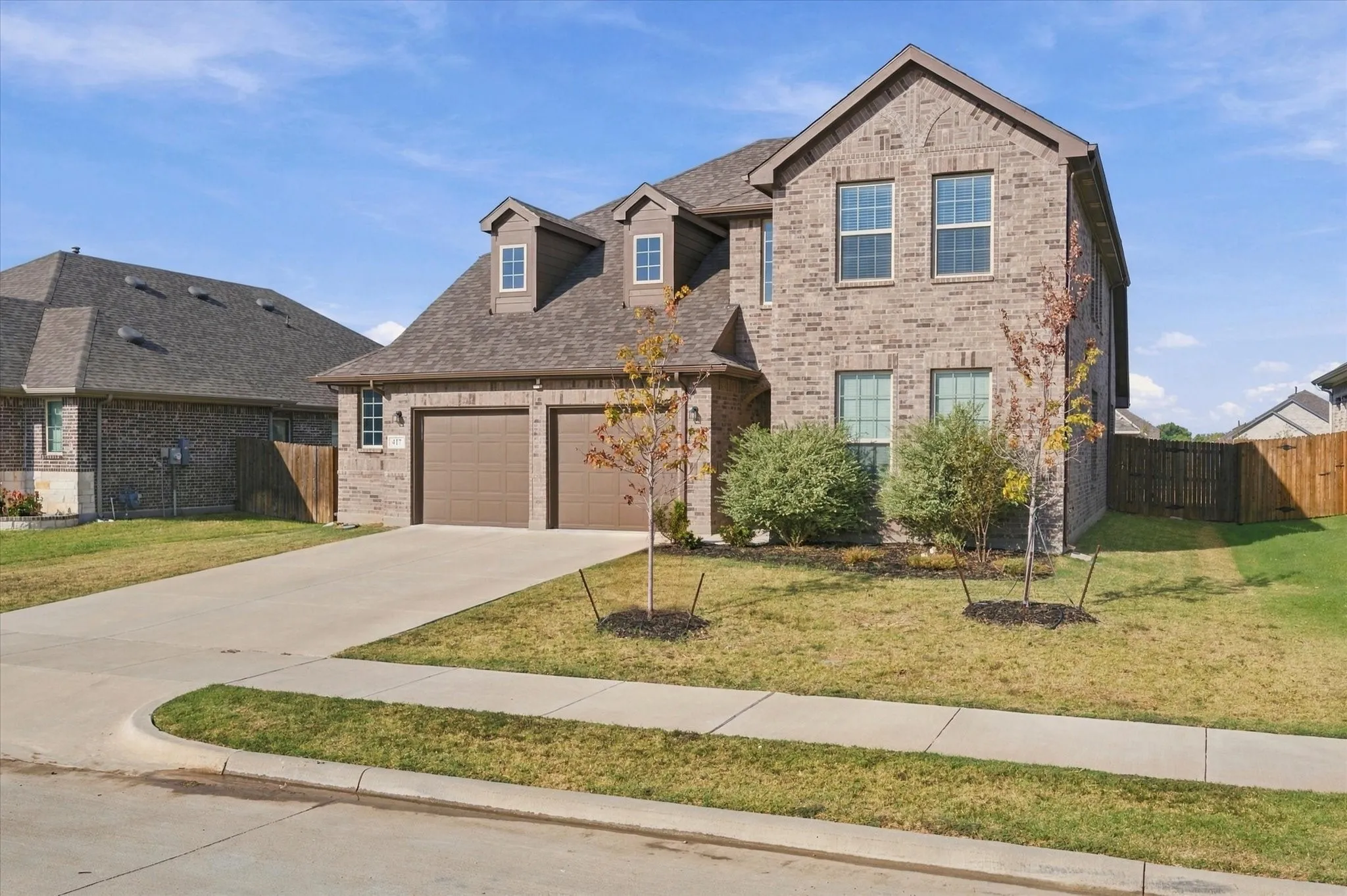 Single Family Residence For Sale in Ellis County , 417 Burrow Drive, Waxahachie, Texas 75167, 4 Bedroom, 3 Bathroom, 2 Garage spaces, 2,372 Sqft, built in 2022, mls#21396705, Real Estate Agent in Waxahachie, Homes For Sale in Ellis county, Homes For Sale in Waxahachie, Realtor in Waxahachie Texas, Real Estate Brokerage Independent Realty Texas, Luminita Cordes Realtor