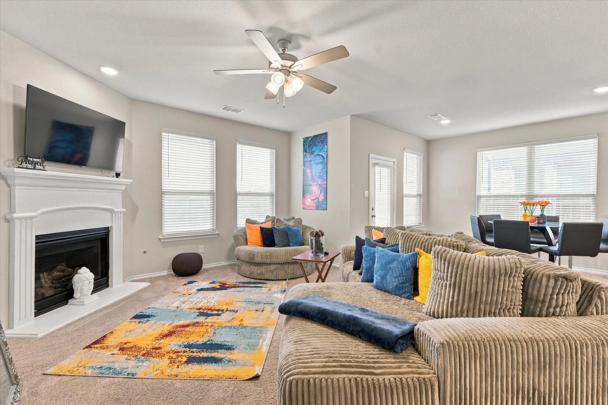 Single Family Residence For Sale in Ellis County , 417 Burrow Drive, Waxahachie, Texas 75167, 4 Bedroom, 3 Bathroom, 2 Garage spaces, 2,372 Sqft, built in 2022, mls#21396705, Real Estate Agent in Waxahachie, Homes For Sale in Ellis county, Homes For Sale in Waxahachie, Realtor in Waxahachie Texas, Real Estate Brokerage Independent Realty Texas, Luminita Cordes Realtor