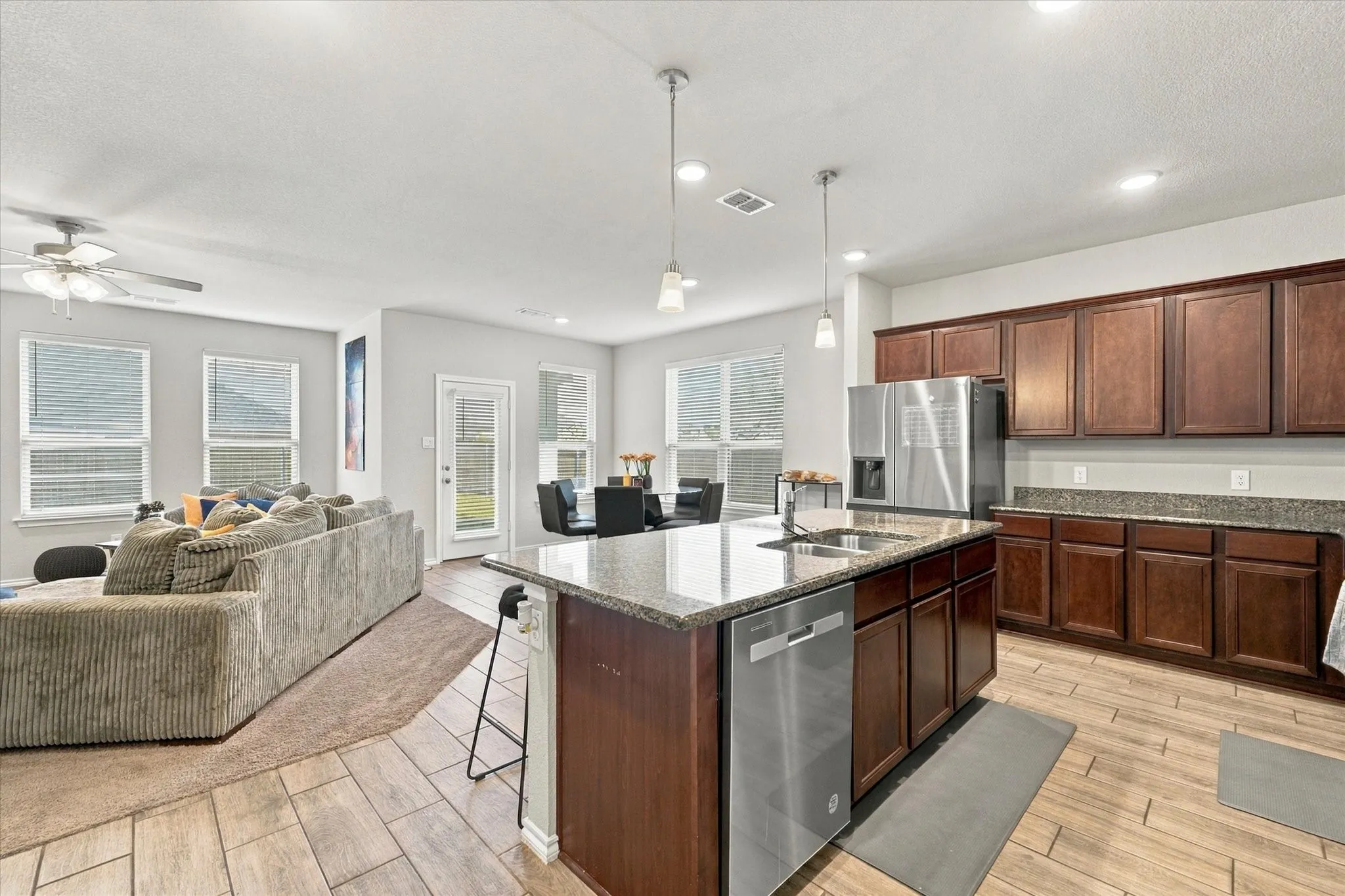 Single Family Residence For Sale in Ellis County , 417 Burrow Drive, Waxahachie, Texas 75167, 4 Bedroom, 3 Bathroom, 2 Garage spaces, 2,372 Sqft, built in 2022, mls#21396705, Real Estate Agent in Waxahachie, Homes For Sale in Ellis county, Homes For Sale in Waxahachie, Realtor in Waxahachie Texas, Real Estate Brokerage Independent Realty Texas, Luminita Cordes Realtor