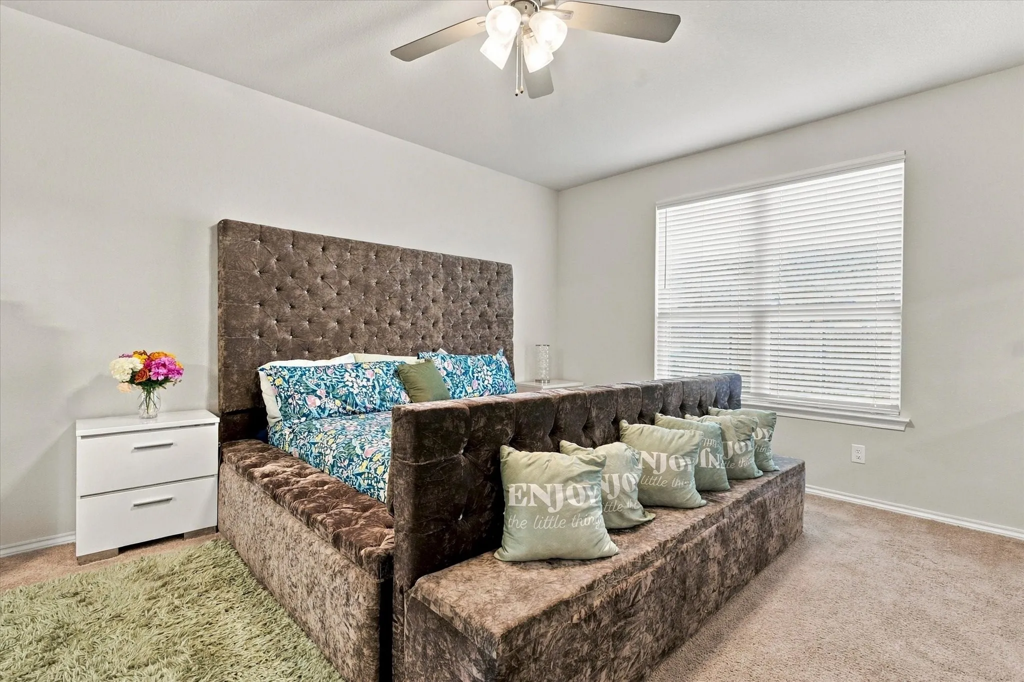 Single Family Residence For Sale in Ellis County , 417 Burrow Drive, Waxahachie, Texas 75167, 4 Bedroom, 3 Bathroom, 2 Garage spaces, 2,372 Sqft, built in 2022, mls#21396705, Real Estate Agent in Waxahachie, Homes For Sale in Ellis county, Homes For Sale in Waxahachie, Realtor in Waxahachie Texas, Real Estate Brokerage Independent Realty Texas, Luminita Cordes Realtor