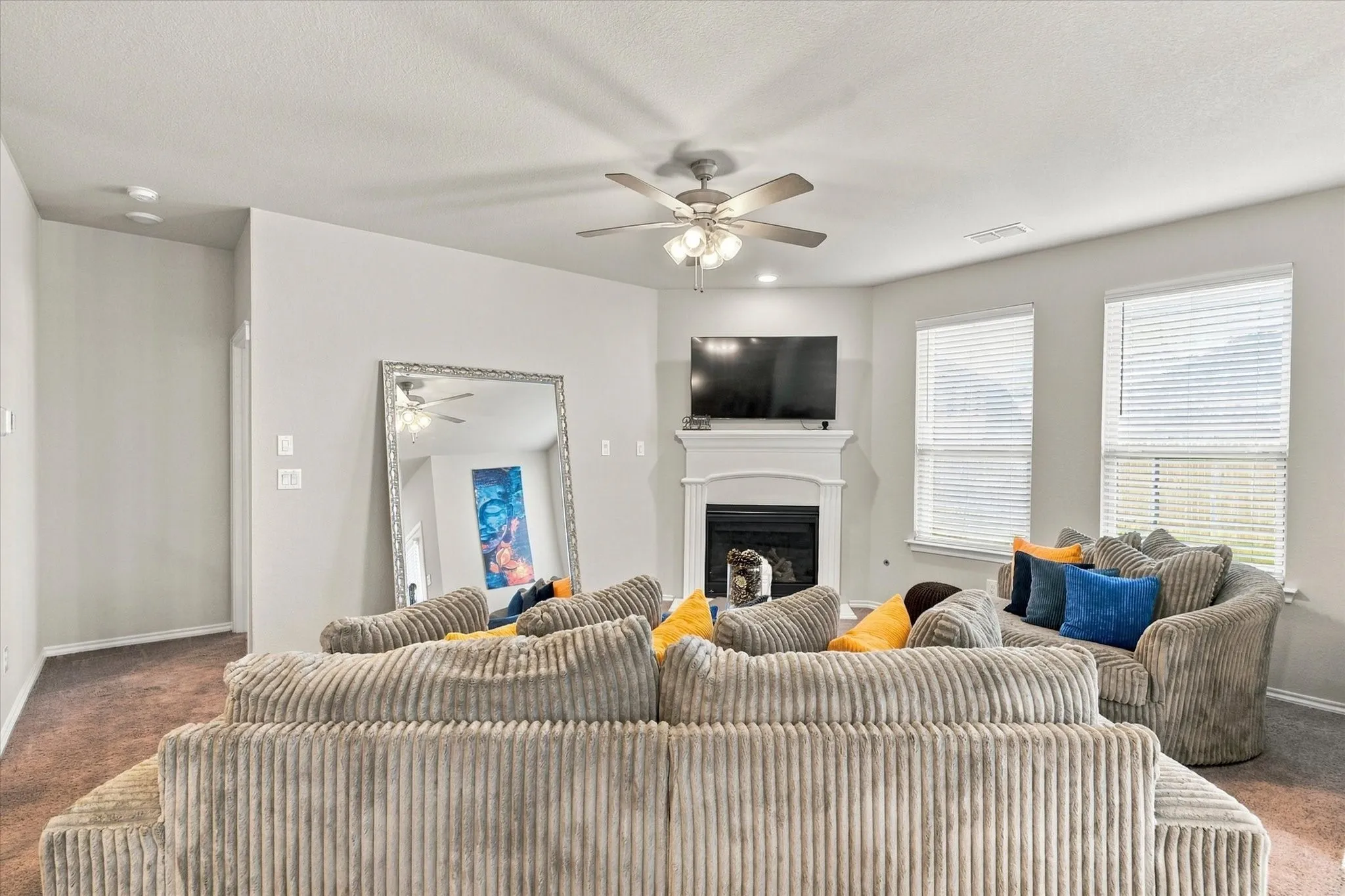 Single Family Residence For Sale in Ellis County , 417 Burrow Drive, Waxahachie, Texas 75167, 4 Bedroom, 3 Bathroom, 2 Garage spaces, 2,372 Sqft, built in 2022, mls#21396705, Real Estate Agent in Waxahachie, Homes For Sale in Ellis county, Homes For Sale in Waxahachie, Realtor in Waxahachie Texas, Real Estate Brokerage Independent Realty Texas, Luminita Cordes Realtor