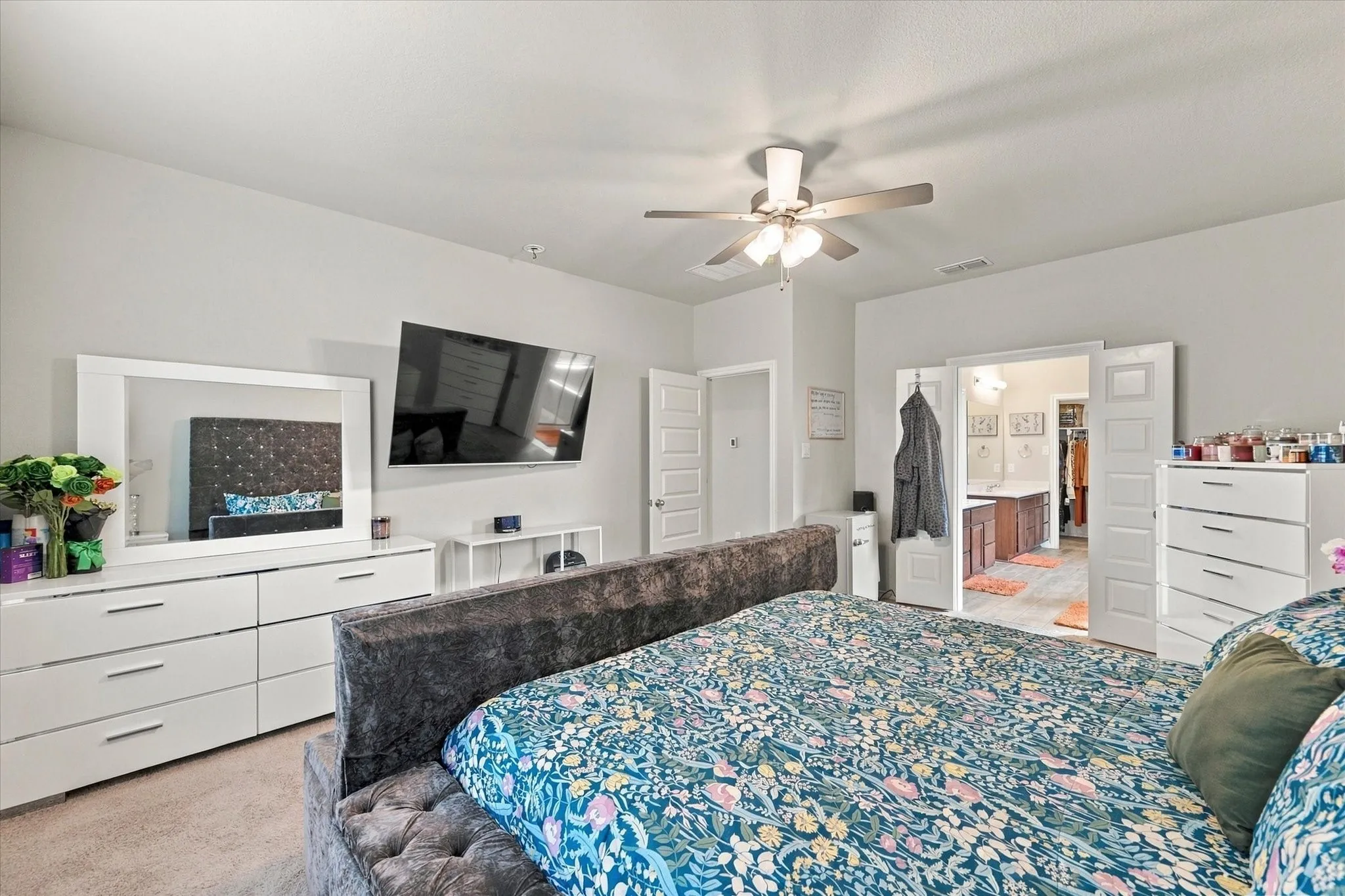 Single Family Residence For Sale in Ellis County , 417 Burrow Drive, Waxahachie, Texas 75167, 4 Bedroom, 3 Bathroom, 2 Garage spaces, 2,372 Sqft, built in 2022, mls#21396705, Real Estate Agent in Waxahachie, Homes For Sale in Ellis county, Homes For Sale in Waxahachie, Realtor in Waxahachie Texas, Real Estate Brokerage Independent Realty Texas, Luminita Cordes Realtor