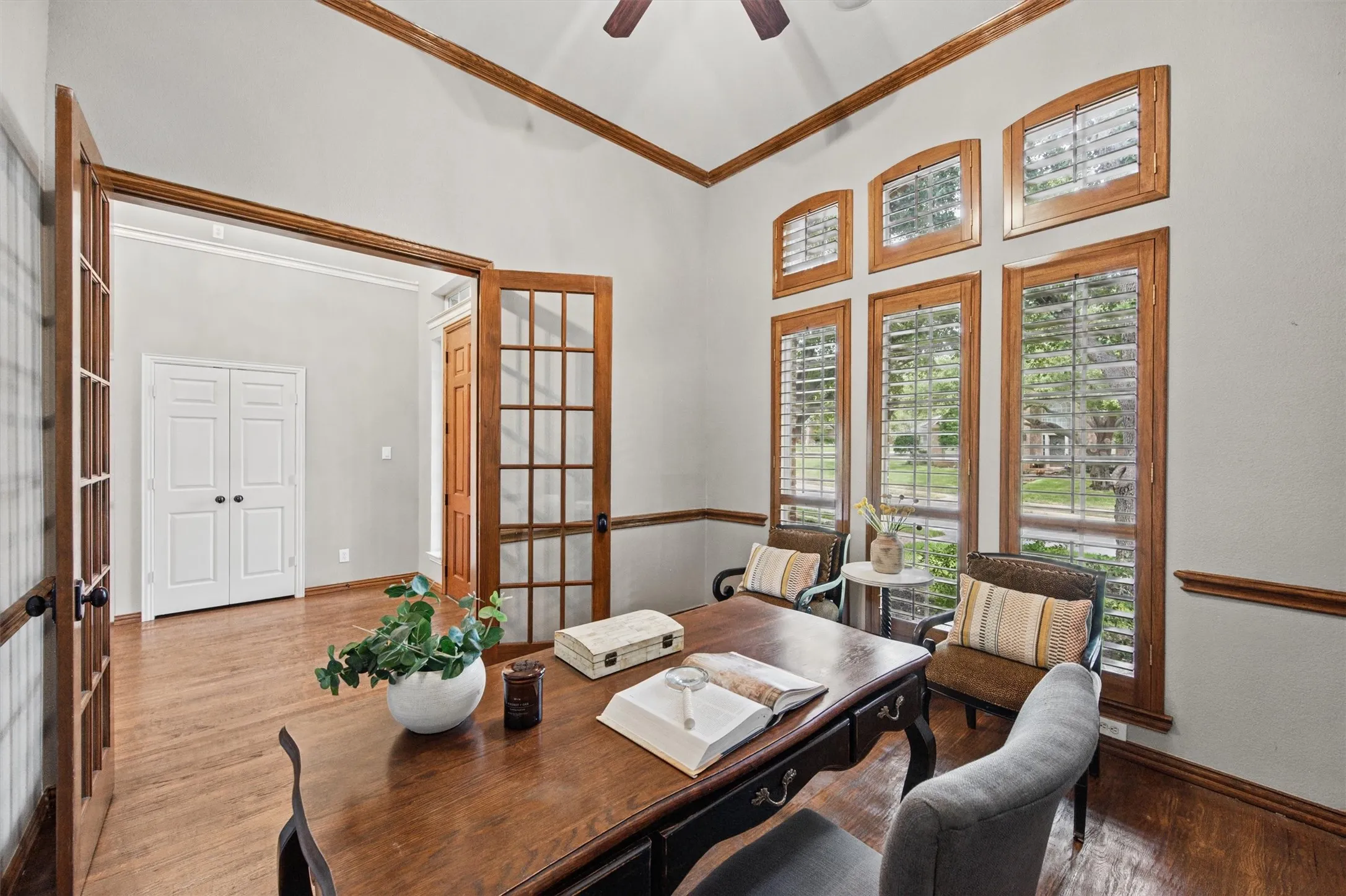 Single Family Residence For Sale in Denton County , 3917 Ashburton Way, Flower Mound, Texas 75022, 4 Bedroom, 4 Bathroom, 3 Garage spaces, 3,656 Sqft, built in 1998, mls#21398821, Real Estate Agent in Flower Mound, Homes For Sale in Denton county, Homes For Sale in Flower Mound, Realtor in Flower Mound Texas, Real Estate Brokerage Independent Realty Texas, Luminita Cordes Realtor