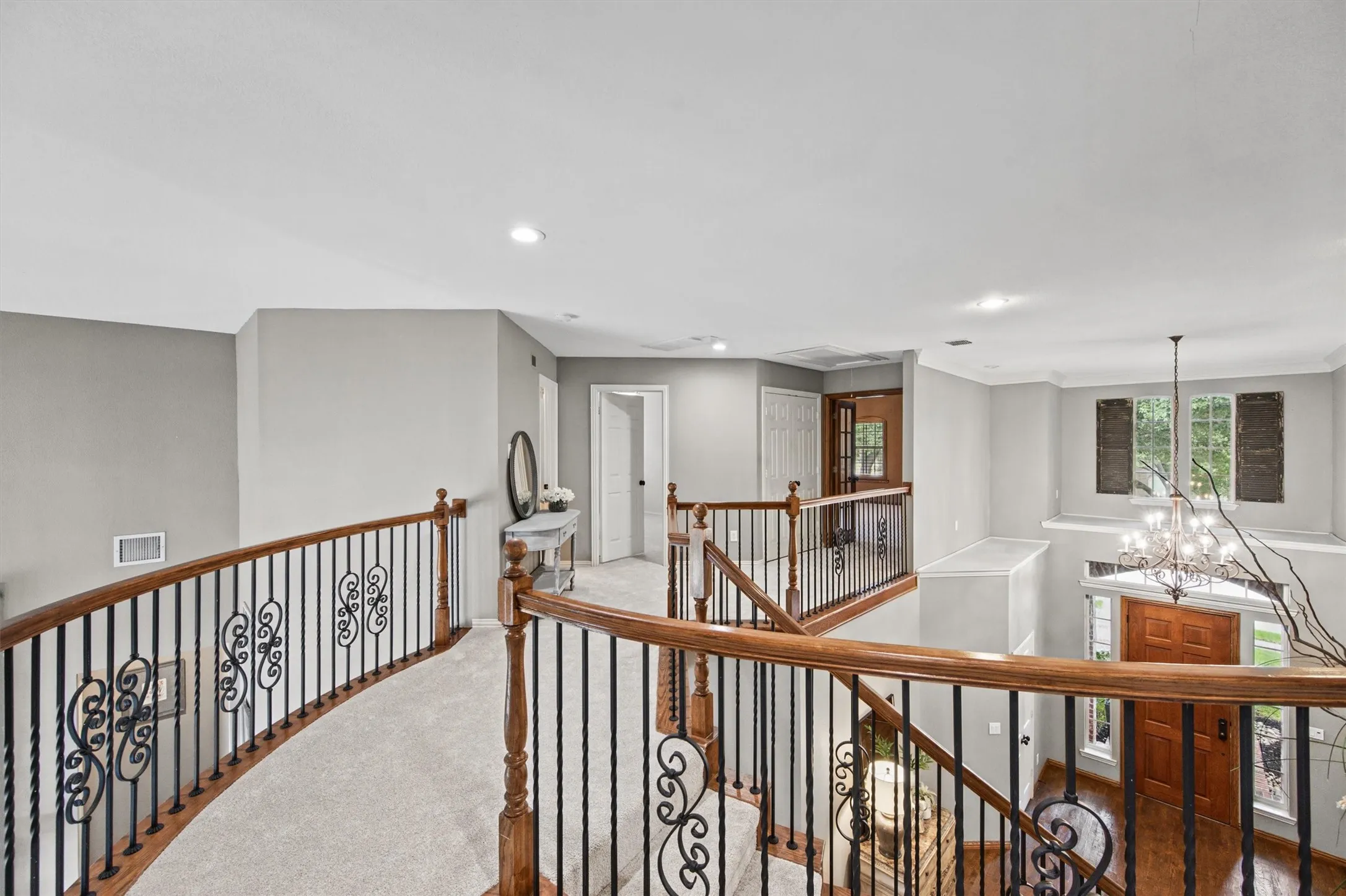 Single Family Residence For Sale in Denton County , 3917 Ashburton Way, Flower Mound, Texas 75022, 4 Bedroom, 4 Bathroom, 3 Garage spaces, 3,656 Sqft, built in 1998, mls#21398821, Real Estate Agent in Flower Mound, Homes For Sale in Denton county, Homes For Sale in Flower Mound, Realtor in Flower Mound Texas, Real Estate Brokerage Independent Realty Texas, Luminita Cordes Realtor