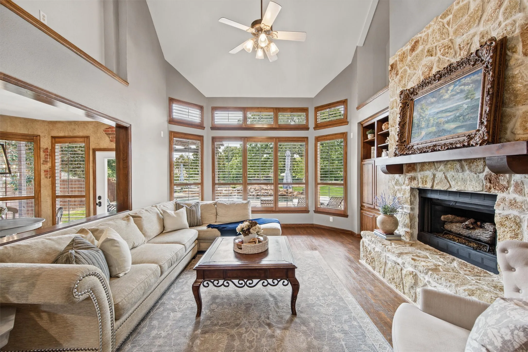 Single Family Residence For Sale in Denton County , 3917 Ashburton Way, Flower Mound, Texas 75022, 4 Bedroom, 4 Bathroom, 3 Garage spaces, 3,656 Sqft, built in 1998, mls#21398821, Real Estate Agent in Flower Mound, Homes For Sale in Denton county, Homes For Sale in Flower Mound, Realtor in Flower Mound Texas, Real Estate Brokerage Independent Realty Texas, Luminita Cordes Realtor