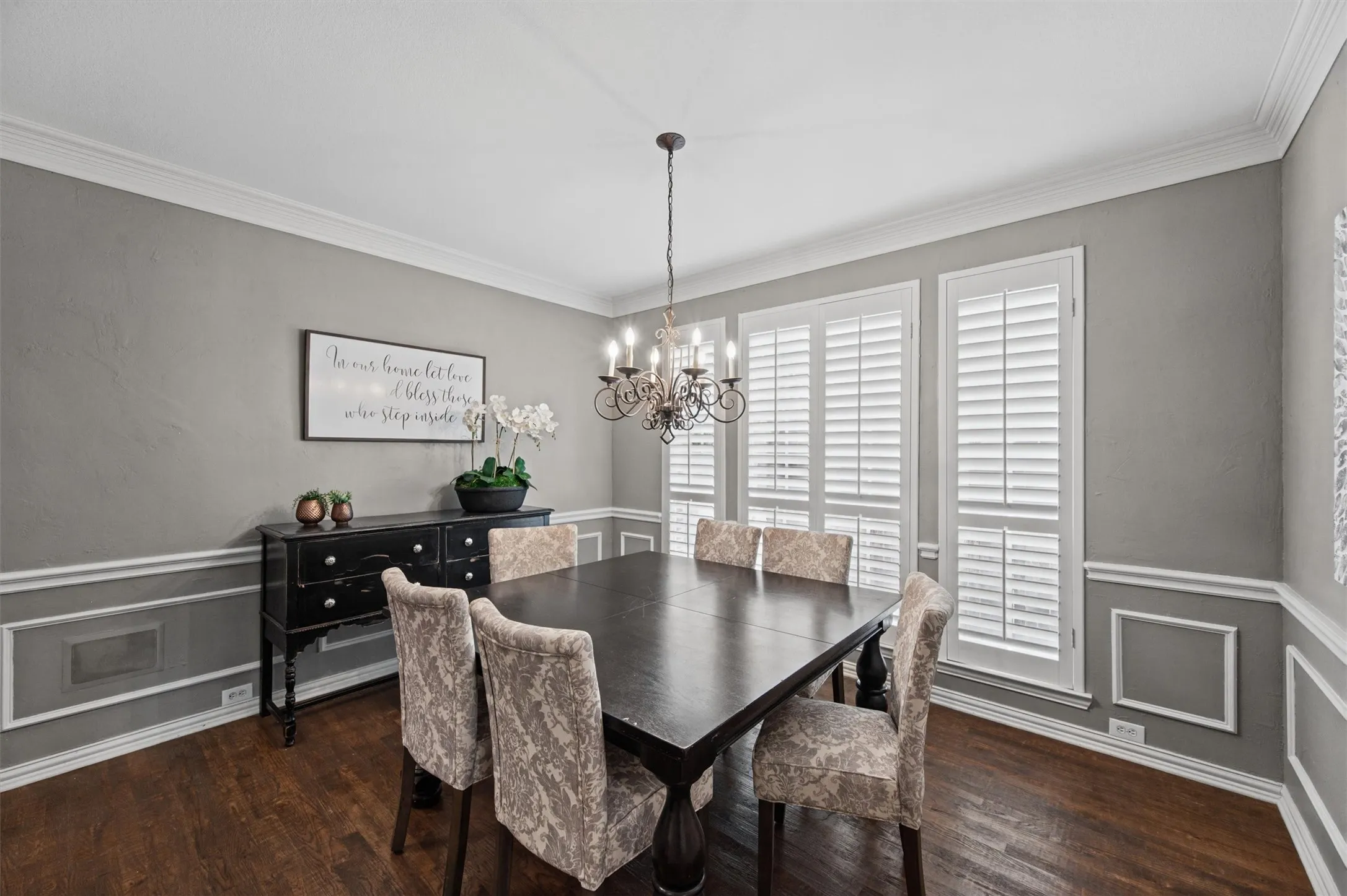Single Family Residence For Sale in Denton County , 3917 Ashburton Way, Flower Mound, Texas 75022, 4 Bedroom, 4 Bathroom, 3 Garage spaces, 3,656 Sqft, built in 1998, mls#21398821, Real Estate Agent in Flower Mound, Homes For Sale in Denton county, Homes For Sale in Flower Mound, Realtor in Flower Mound Texas, Real Estate Brokerage Independent Realty Texas, Luminita Cordes Realtor