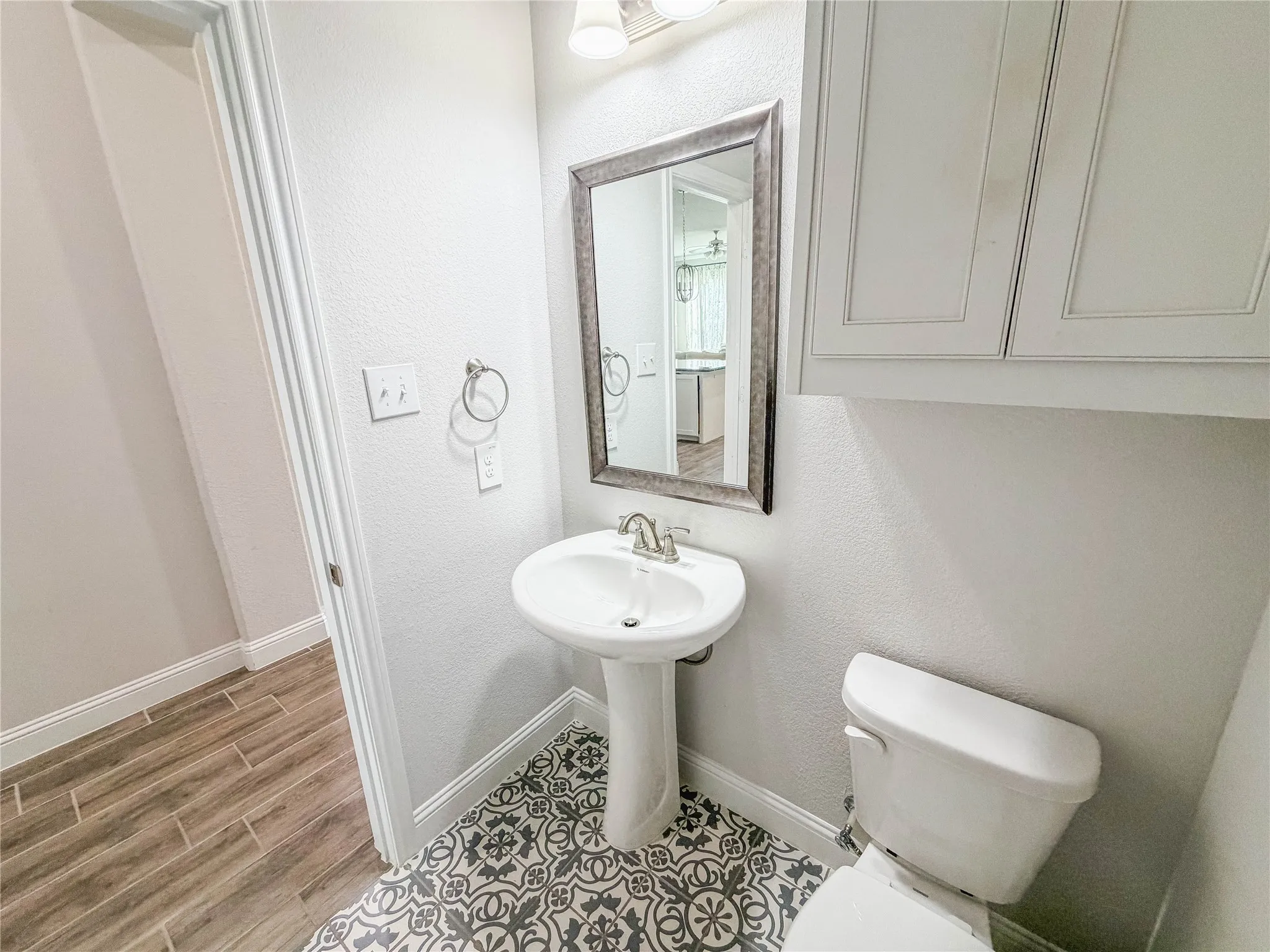 Single Family Residence For Sale in Ellis County , 484 Haven Road, Waxahachie, Texas 75165, 3 Bedroom, 3 Bathroom, 2 Garage spaces, 2,641 Sqft, built in 2022, mls#21400542, Real Estate Agent in Waxahachie, Homes For Sale in Ellis county, Homes For Sale in Waxahachie, Realtor in Waxahachie Texas, Real Estate Brokerage Independent Realty Texas, Luminita Cordes Realtor