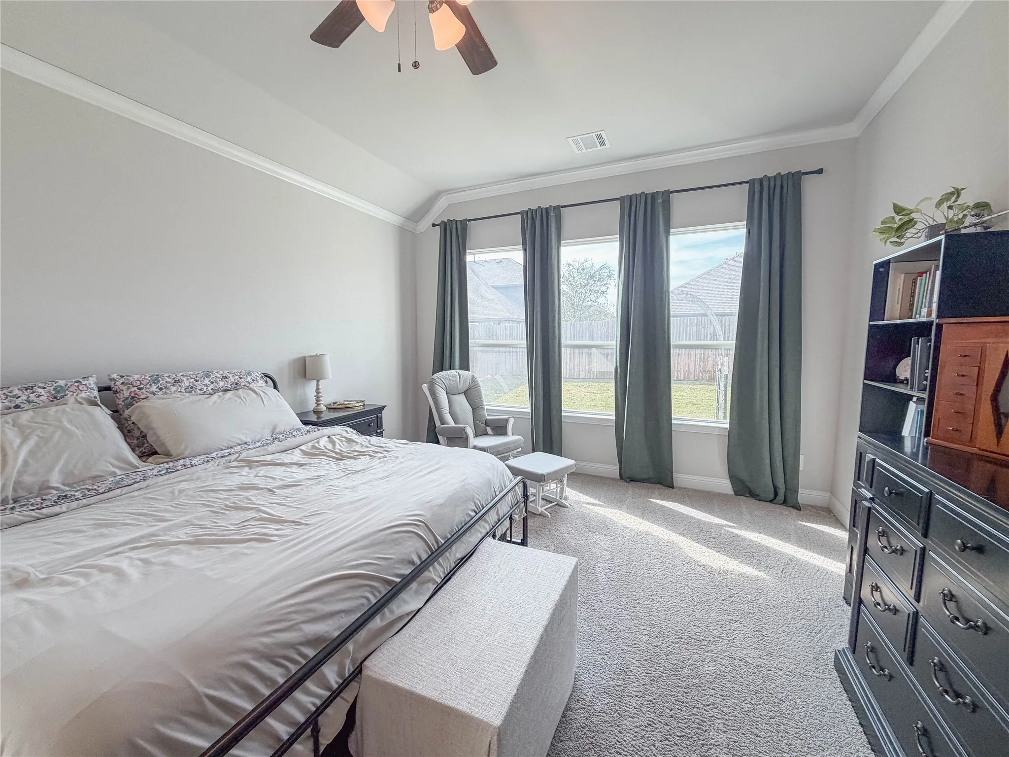 Single Family Residence For Sale in Ellis County , 484 Haven Road, Waxahachie, Texas 75165, 3 Bedroom, 3 Bathroom, 2 Garage spaces, 2,641 Sqft, built in 2022, mls#21400542, Real Estate Agent in Waxahachie, Homes For Sale in Ellis county, Homes For Sale in Waxahachie, Realtor in Waxahachie Texas, Real Estate Brokerage Independent Realty Texas, Luminita Cordes Realtor