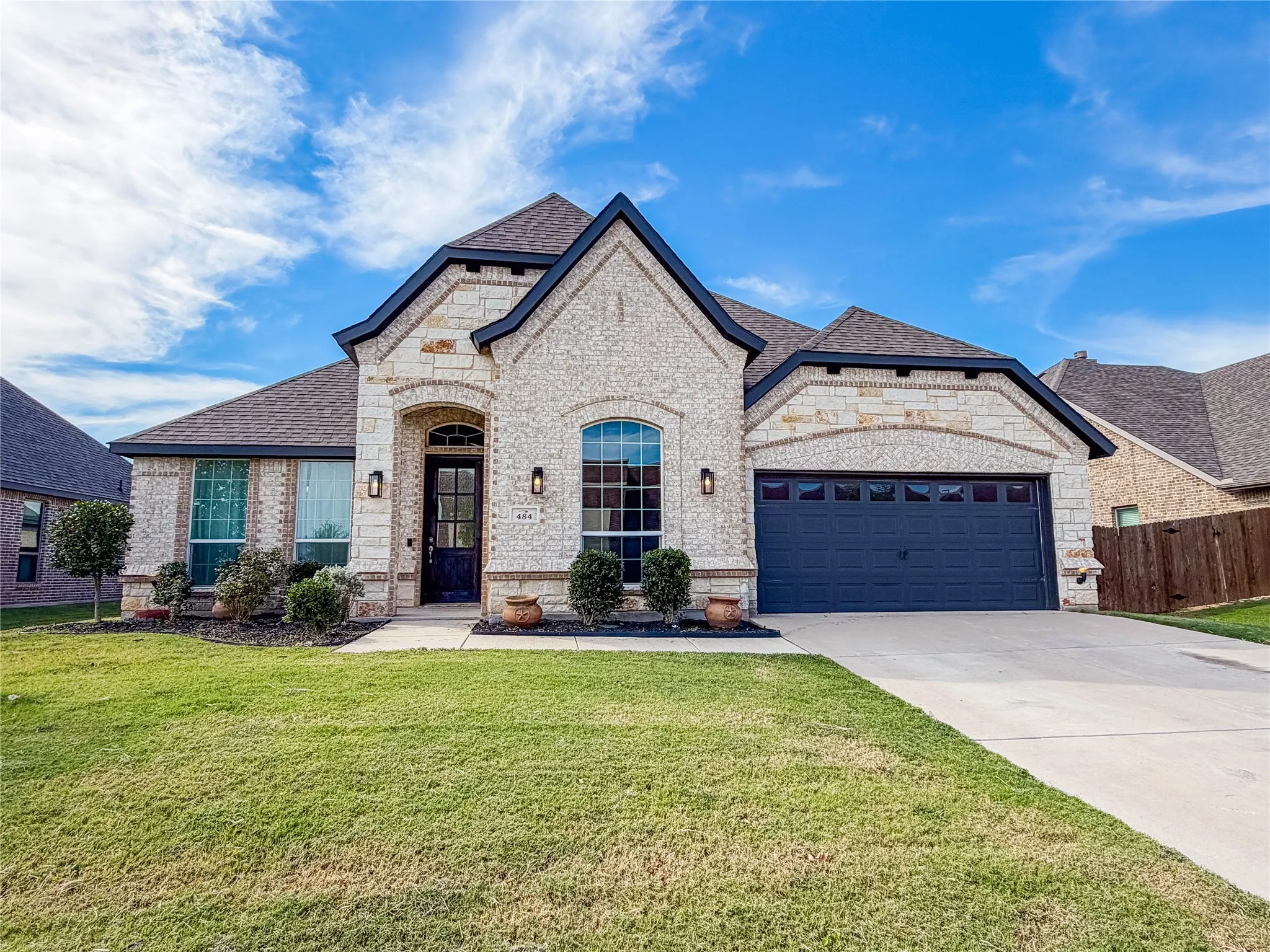 Single Family Residence For Sale in Ellis County , 484 Haven Road, Waxahachie, Texas 75165, 3 Bedroom, 3 Bathroom, 2 Garage spaces, 2,641 Sqft, built in 2022, mls#21400542, Real Estate Agent in Waxahachie, Homes For Sale in Ellis county, Homes For Sale in Waxahachie, Realtor in Waxahachie Texas, Real Estate Brokerage Independent Realty Texas, Luminita Cordes Realtor