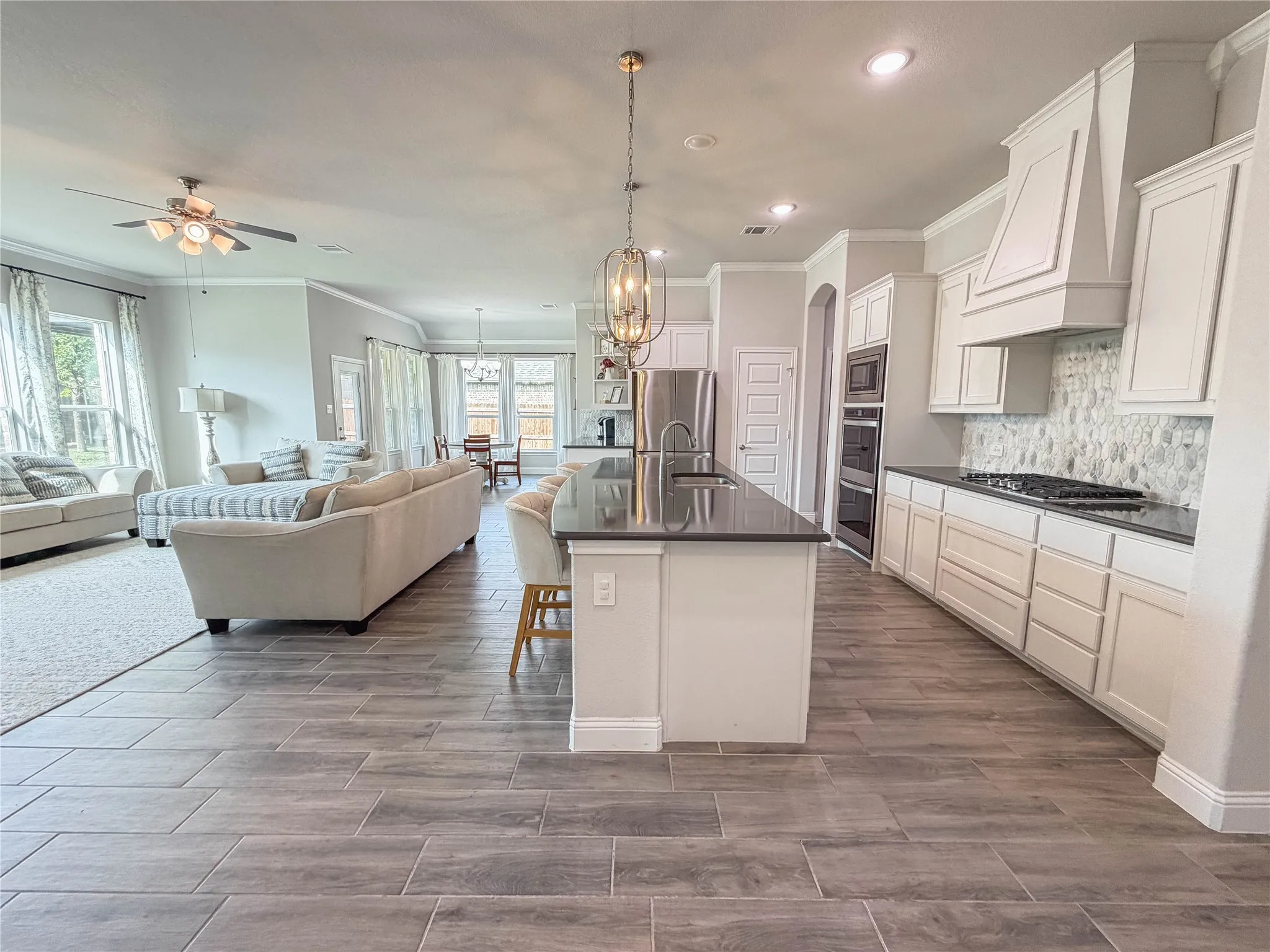Single Family Residence For Sale in Ellis County , 484 Haven Road, Waxahachie, Texas 75165, 3 Bedroom, 3 Bathroom, 2 Garage spaces, 2,641 Sqft, built in 2022, mls#21400542, Real Estate Agent in Waxahachie, Homes For Sale in Ellis county, Homes For Sale in Waxahachie, Realtor in Waxahachie Texas, Real Estate Brokerage Independent Realty Texas, Luminita Cordes Realtor