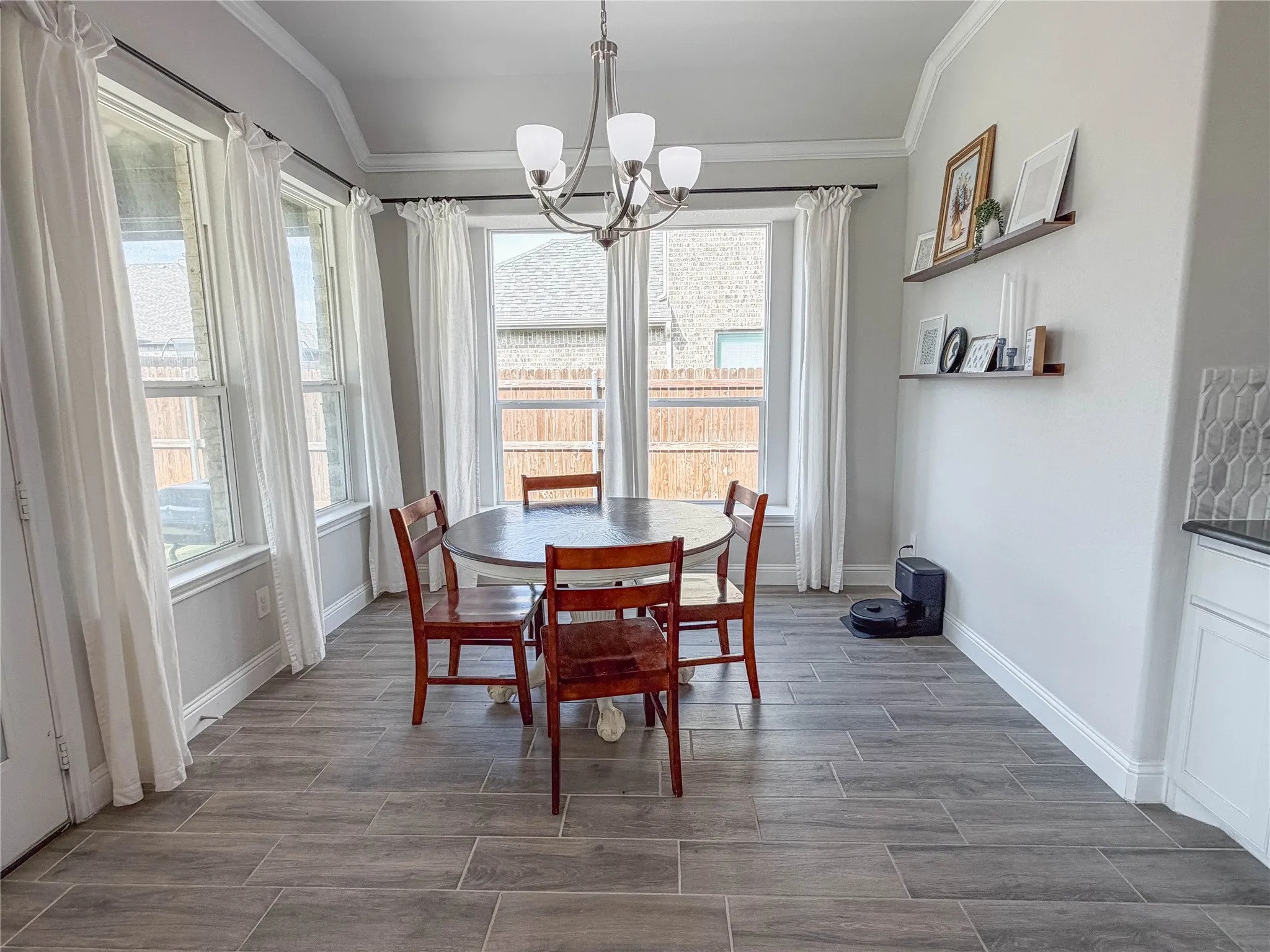 Single Family Residence For Sale in Ellis County , 484 Haven Road, Waxahachie, Texas 75165, 3 Bedroom, 3 Bathroom, 2 Garage spaces, 2,641 Sqft, built in 2022, mls#21400542, Real Estate Agent in Waxahachie, Homes For Sale in Ellis county, Homes For Sale in Waxahachie, Realtor in Waxahachie Texas, Real Estate Brokerage Independent Realty Texas, Luminita Cordes Realtor