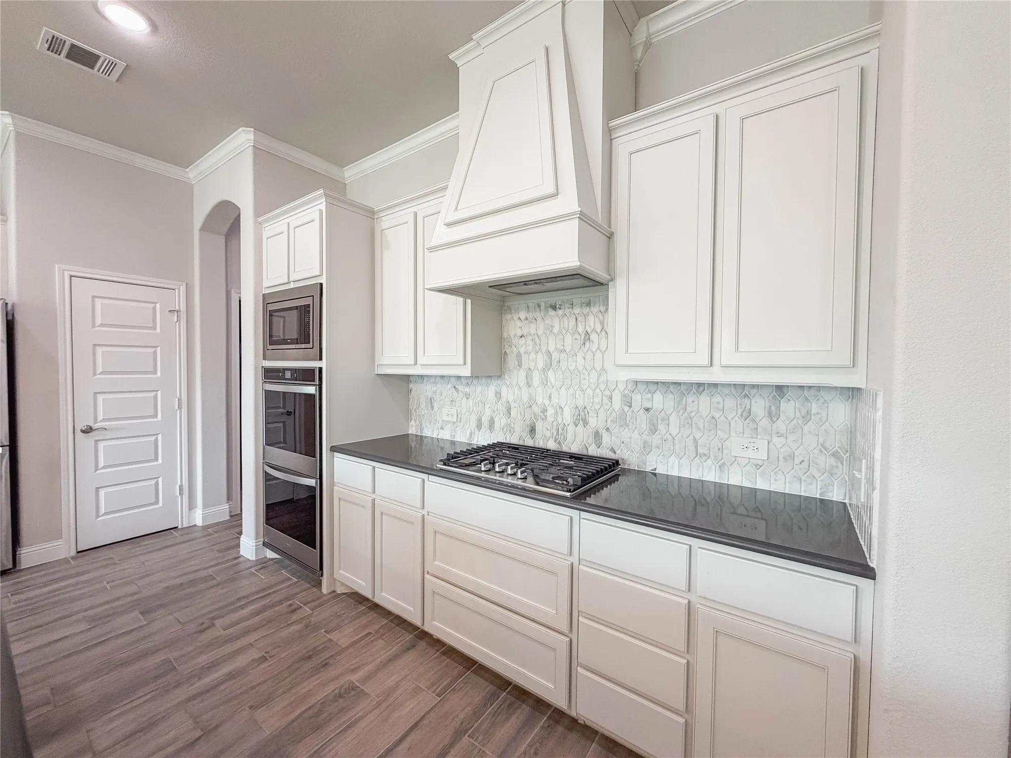 Single Family Residence For Sale in Ellis County , 484 Haven Road, Waxahachie, Texas 75165, 3 Bedroom, 3 Bathroom, 2 Garage spaces, 2,641 Sqft, built in 2022, mls#21400542, Real Estate Agent in Waxahachie, Homes For Sale in Ellis county, Homes For Sale in Waxahachie, Realtor in Waxahachie Texas, Real Estate Brokerage Independent Realty Texas, Luminita Cordes Realtor