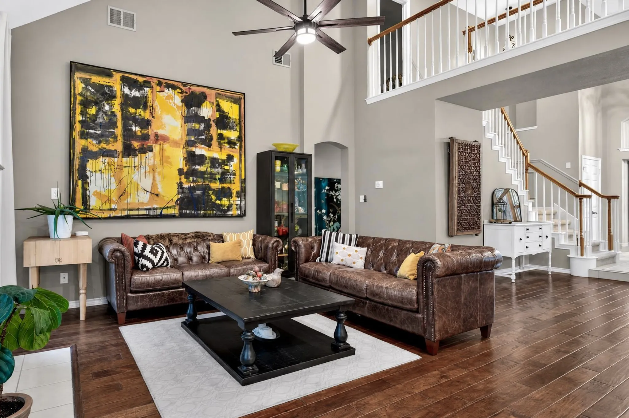 Single Family Residence For Sale in Denton County , 2665 Woodside Drive, Highland Village, Texas 75077, 4 Bedroom, 3 Bathroom, 2 Garage spaces, 2,951 Sqft, built in 1992, mls#21399722, Real Estate Agent in Highland Village, Homes For Sale in Denton county, Homes For Sale in Highland Village, Realtor in Highland Village Texas, Real Estate Brokerage Independent Realty Texas, Luminita Cordes Realtor