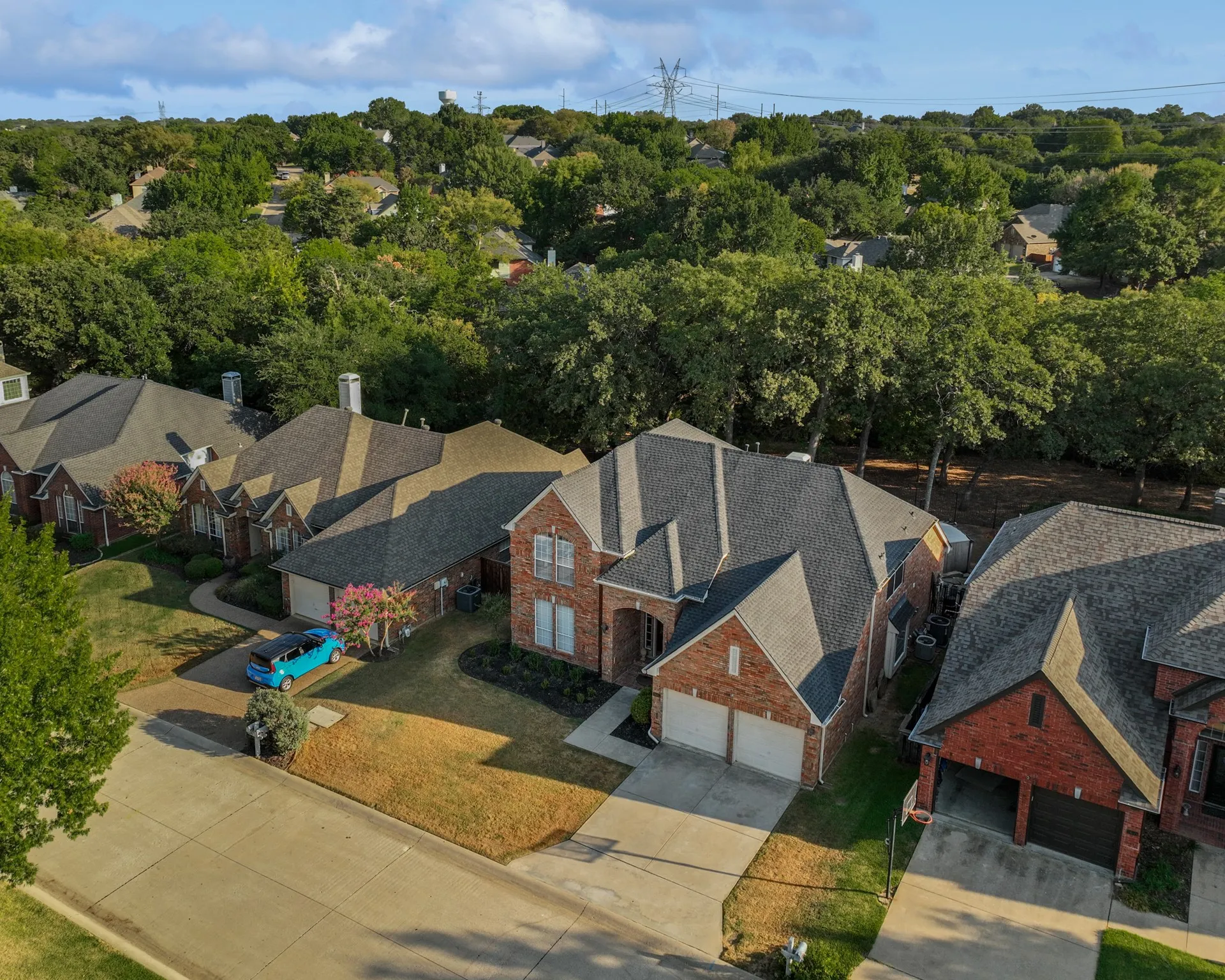 Single Family Residence For Sale in Denton County , 2665 Woodside Drive, Highland Village, Texas 75077, 4 Bedroom, 3 Bathroom, 2 Garage spaces, 2,951 Sqft, built in 1992, mls#21399722, Real Estate Agent in Highland Village, Homes For Sale in Denton county, Homes For Sale in Highland Village, Realtor in Highland Village Texas, Real Estate Brokerage Independent Realty Texas, Luminita Cordes Realtor