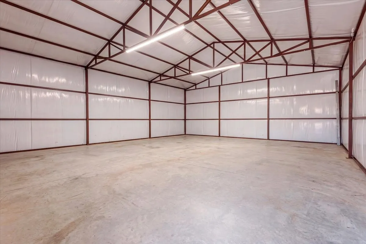 Fully insulated 36X30 shop with electricity