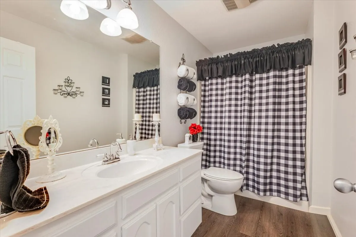 Single Family Residence For Sale in Parker County , 2400 Springfield Road, Springtown, Texas 76082, 3 Bedroom, 3 Bathroom, Garage spaces, 1,748 Sqft, built in 1999, mls#21400248, Real Estate Agent in Springtown, Homes For Sale in Parker county, Homes For Sale in Springtown, Realtor in Springtown Texas, Real Estate Brokerage Independent Realty Texas, Luminita Cordes Realtor