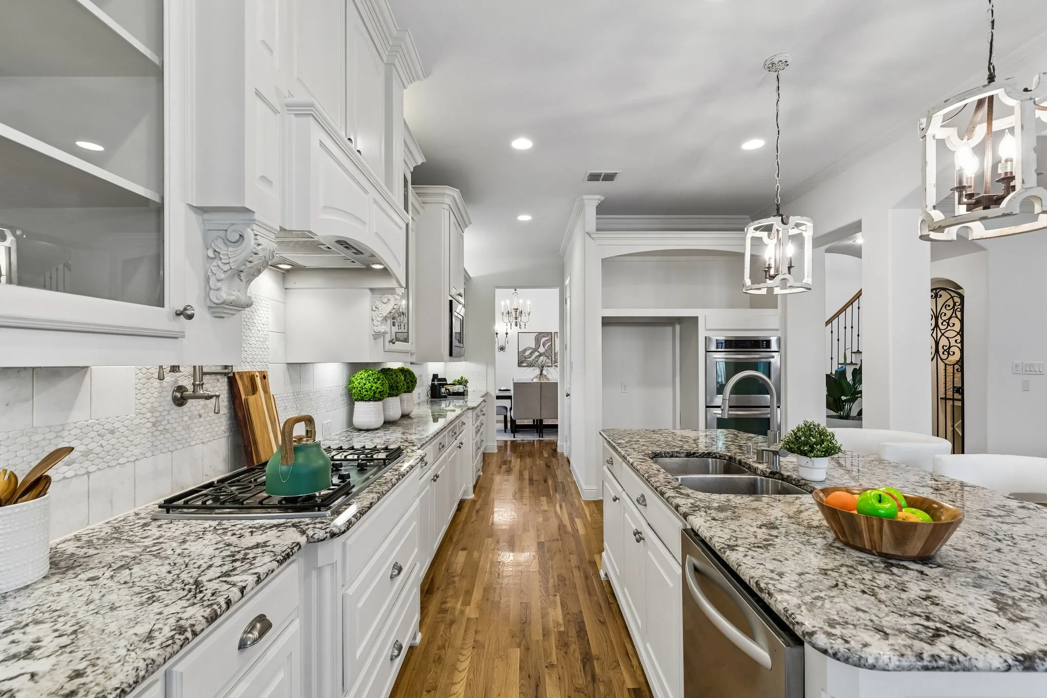 Single Family Residence For Sale in Collin County , 605 Royal Glen Drive, Murphy, Texas 75094, 5 Bedroom, 5 Bathroom, 3 Garage spaces, 4,524 Sqft, built in 2012, mls#21400549, Real Estate Agent in Murphy, Homes For Sale in Collin county, Homes For Sale in Murphy, Realtor in Murphy Texas, Real Estate Brokerage Independent Realty Texas, Luminita Cordes Realtor