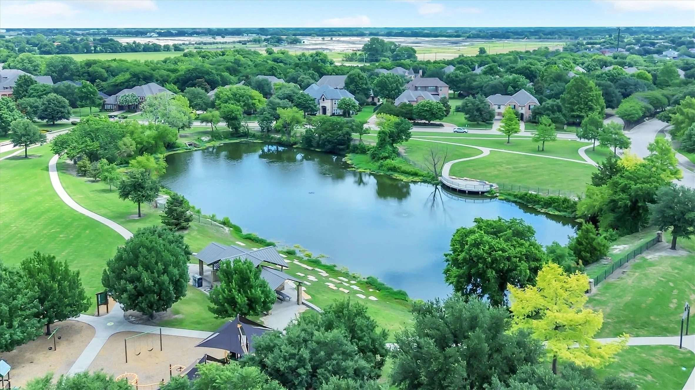 Single Family Residence For Sale in Collin County , 605 Royal Glen Drive, Murphy, Texas 75094, 5 Bedroom, 5 Bathroom, 3 Garage spaces, 4,524 Sqft, built in 2012, mls#21400549, Real Estate Agent in Murphy, Homes For Sale in Collin county, Homes For Sale in Murphy, Realtor in Murphy Texas, Real Estate Brokerage Independent Realty Texas, Luminita Cordes Realtor