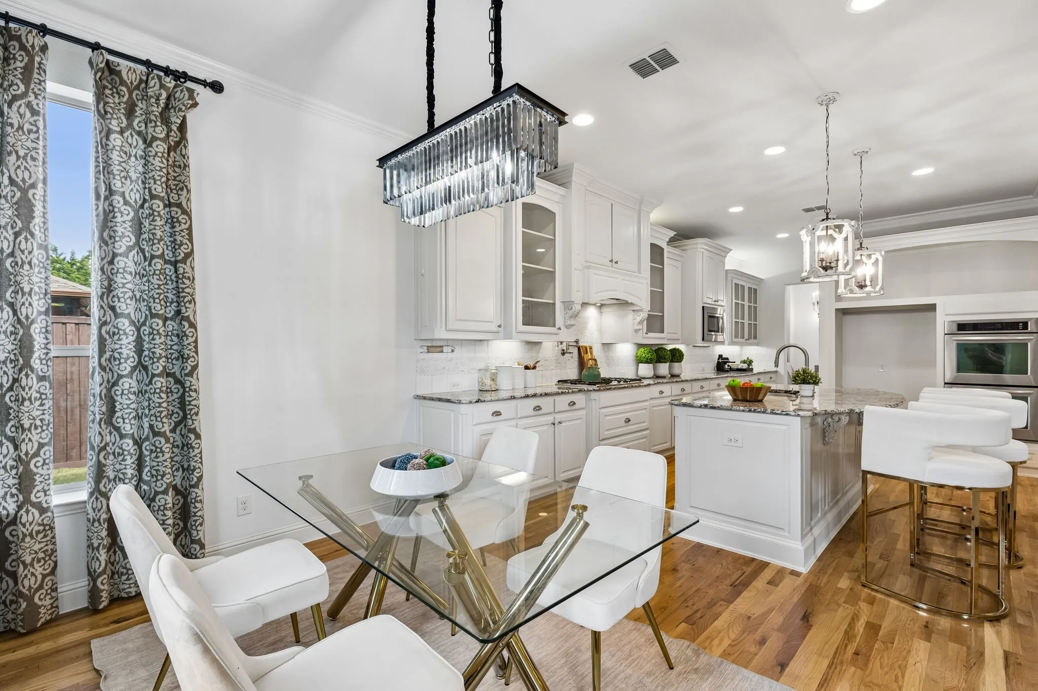 Single Family Residence For Sale in Collin County , 605 Royal Glen Drive, Murphy, Texas 75094, 5 Bedroom, 5 Bathroom, 3 Garage spaces, 4,524 Sqft, built in 2012, mls#21400549, Real Estate Agent in Murphy, Homes For Sale in Collin county, Homes For Sale in Murphy, Realtor in Murphy Texas, Real Estate Brokerage Independent Realty Texas, Luminita Cordes Realtor