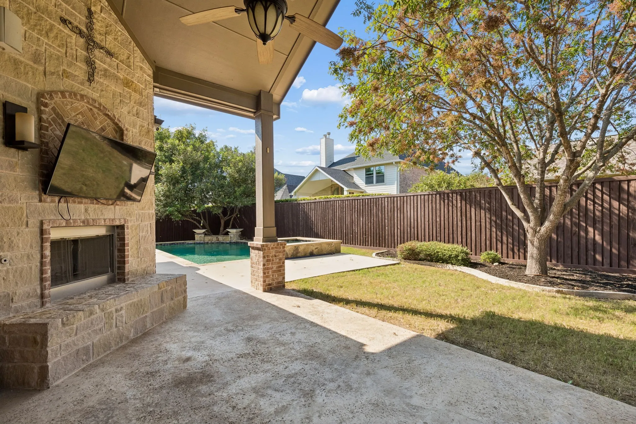 Single Family Residence For Sale in Collin County , 605 Royal Glen Drive, Murphy, Texas 75094, 5 Bedroom, 5 Bathroom, 3 Garage spaces, 4,524 Sqft, built in 2012, mls#21400549, Real Estate Agent in Murphy, Homes For Sale in Collin county, Homes For Sale in Murphy, Realtor in Murphy Texas, Real Estate Brokerage Independent Realty Texas, Luminita Cordes Realtor