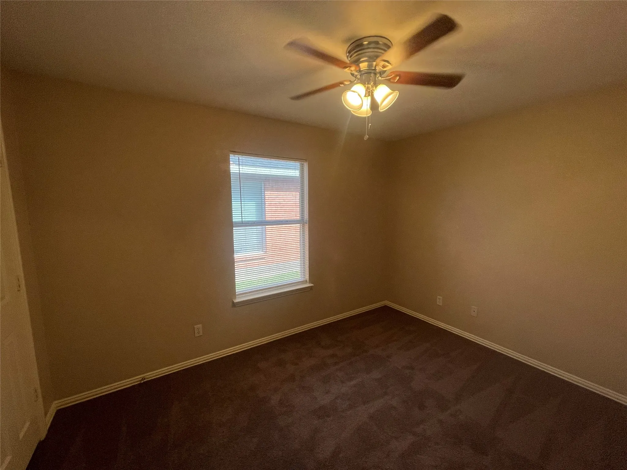 Single Family Residence For Rent in Kaufman County , 112 Kennedy Drive, Terrell, Texas 75160, 4 Bedroom, 2 Bathroom, 2 Garage spaces, 1,573 Sqft, built in 2004, mls#21400554, Real Estate Agent in Terrell, Homes For Rent in Kaufman county, Homes For Rent in Terrell, Realtor in Terrell Texas, Real Estate Brokerage Independent Realty Texas, Luminita Cordes Realtor