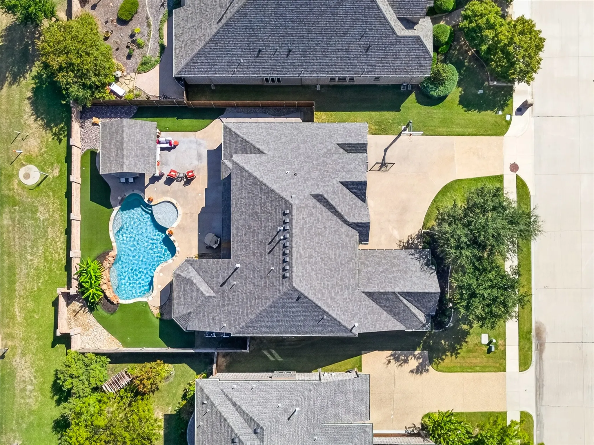 Single Family Residence For Sale in Tarrant County , 301 Rawhide Path, Keller, Texas 76248, 5 Bedroom, 4 Bathroom, 3 Garage spaces, 3,521 Sqft, built in 2013, mls#21400154, Real Estate Agent in Keller, Homes For Sale in Tarrant county, Homes For Sale in Keller, Realtor in Keller Texas, Real Estate Brokerage Independent Realty Texas, Luminita Cordes Realtor