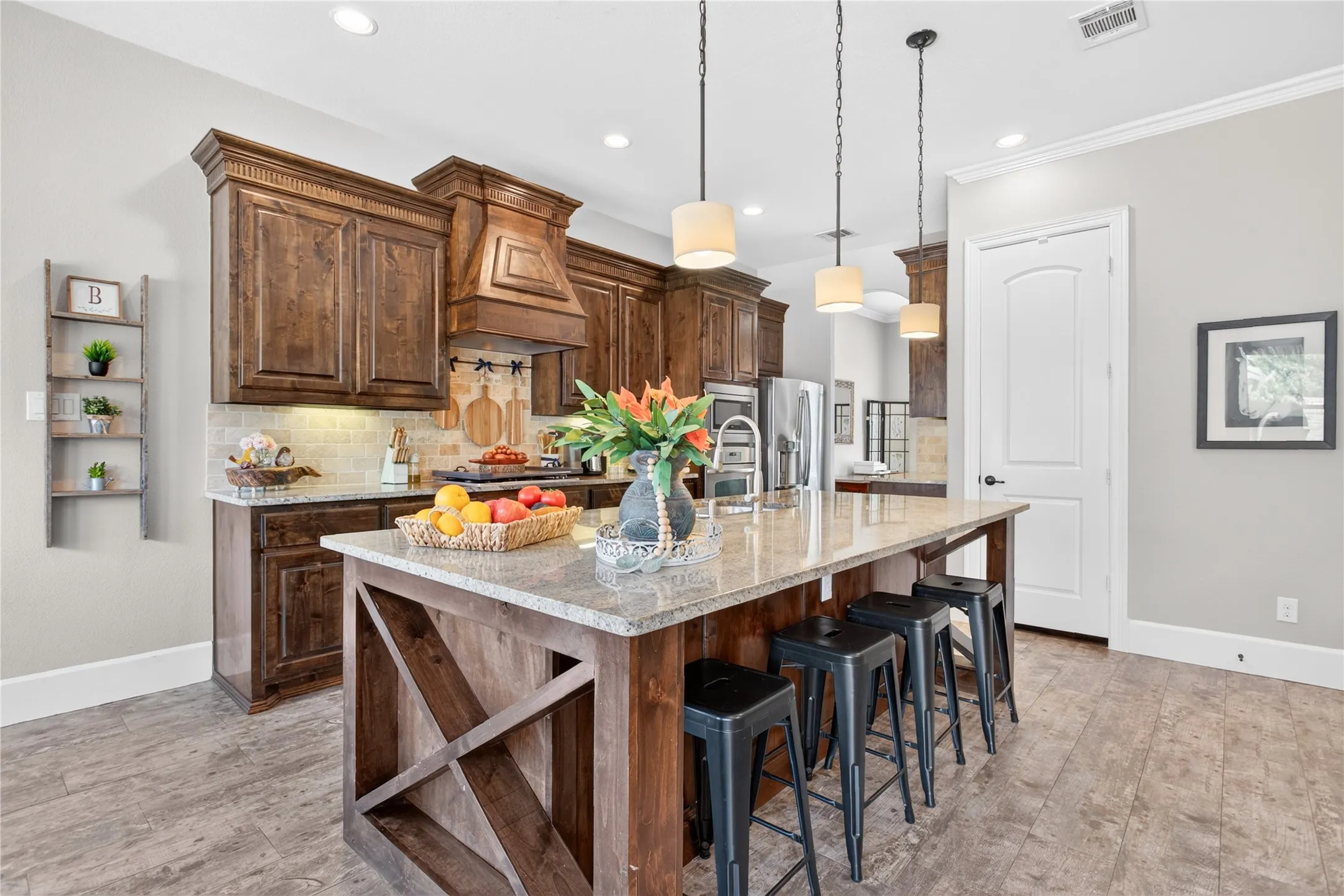Single Family Residence For Sale in Tarrant County , 301 Rawhide Path, Keller, Texas 76248, 5 Bedroom, 4 Bathroom, 3 Garage spaces, 3,521 Sqft, built in 2013, mls#21400154, Real Estate Agent in Keller, Homes For Sale in Tarrant county, Homes For Sale in Keller, Realtor in Keller Texas, Real Estate Brokerage Independent Realty Texas, Luminita Cordes Realtor