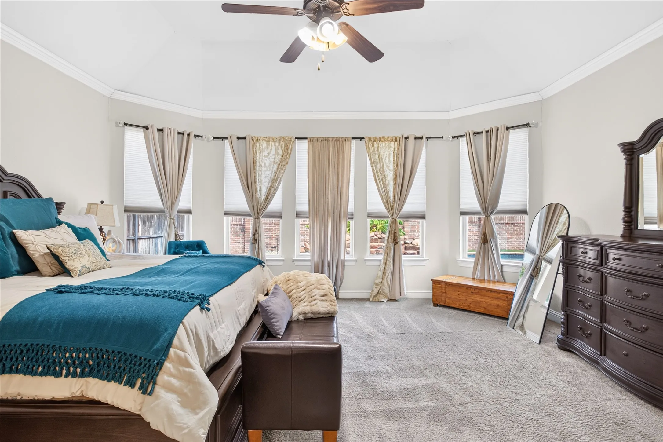 Single Family Residence For Sale in Tarrant County , 301 Rawhide Path, Keller, Texas 76248, 5 Bedroom, 4 Bathroom, 3 Garage spaces, 3,521 Sqft, built in 2013, mls#21400154, Real Estate Agent in Keller, Homes For Sale in Tarrant county, Homes For Sale in Keller, Realtor in Keller Texas, Real Estate Brokerage Independent Realty Texas, Luminita Cordes Realtor