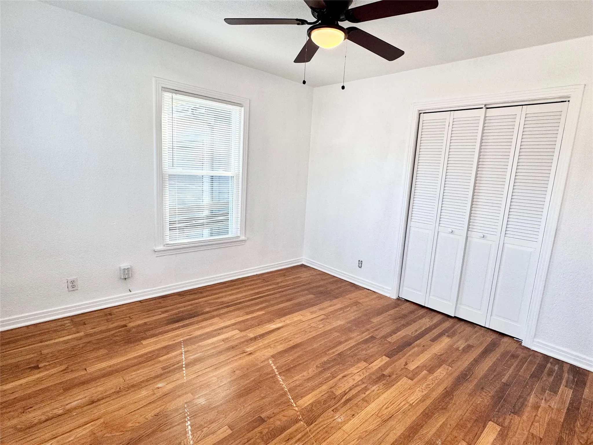 Single Family Residence For Rent in Tarrant County , 4236 Voncille Street, Haltom City, Texas 76117, 2 Bedroom, 1 Bathroom, 1 Garage spaces, 1,400 Sqft, built in 1953, mls#21400302, Real Estate Agent in Haltom City, Homes For Rent in Tarrant county, Homes For Rent in Haltom City, Realtor in Haltom City Texas, Real Estate Brokerage Independent Realty Texas, Luminita Cordes Realtor