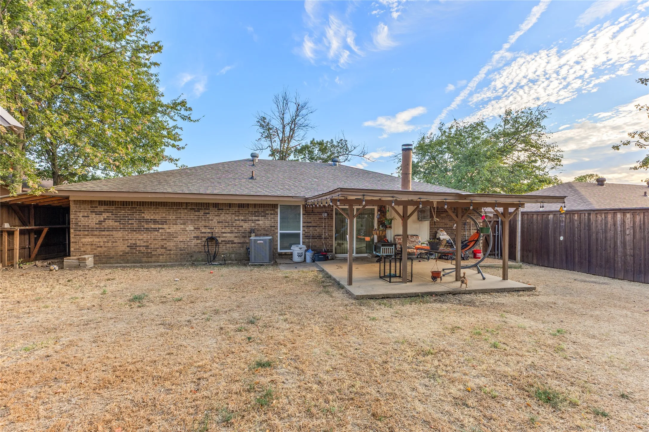 Single Family Residence For Sale in Dallas County , 13225 Lexington Lane, Balch Springs, Texas 75180, 3 Bedroom, 2 Bathroom, 2 Garage spaces, 1,342 Sqft, built in 1979, mls#21400533, Real Estate Agent in Balch Springs, Homes For Sale in Dallas county, Homes For Sale in Balch Springs, Realtor in Balch Springs Texas, Real Estate Brokerage Independent Realty Texas, Luminita Cordes Realtor