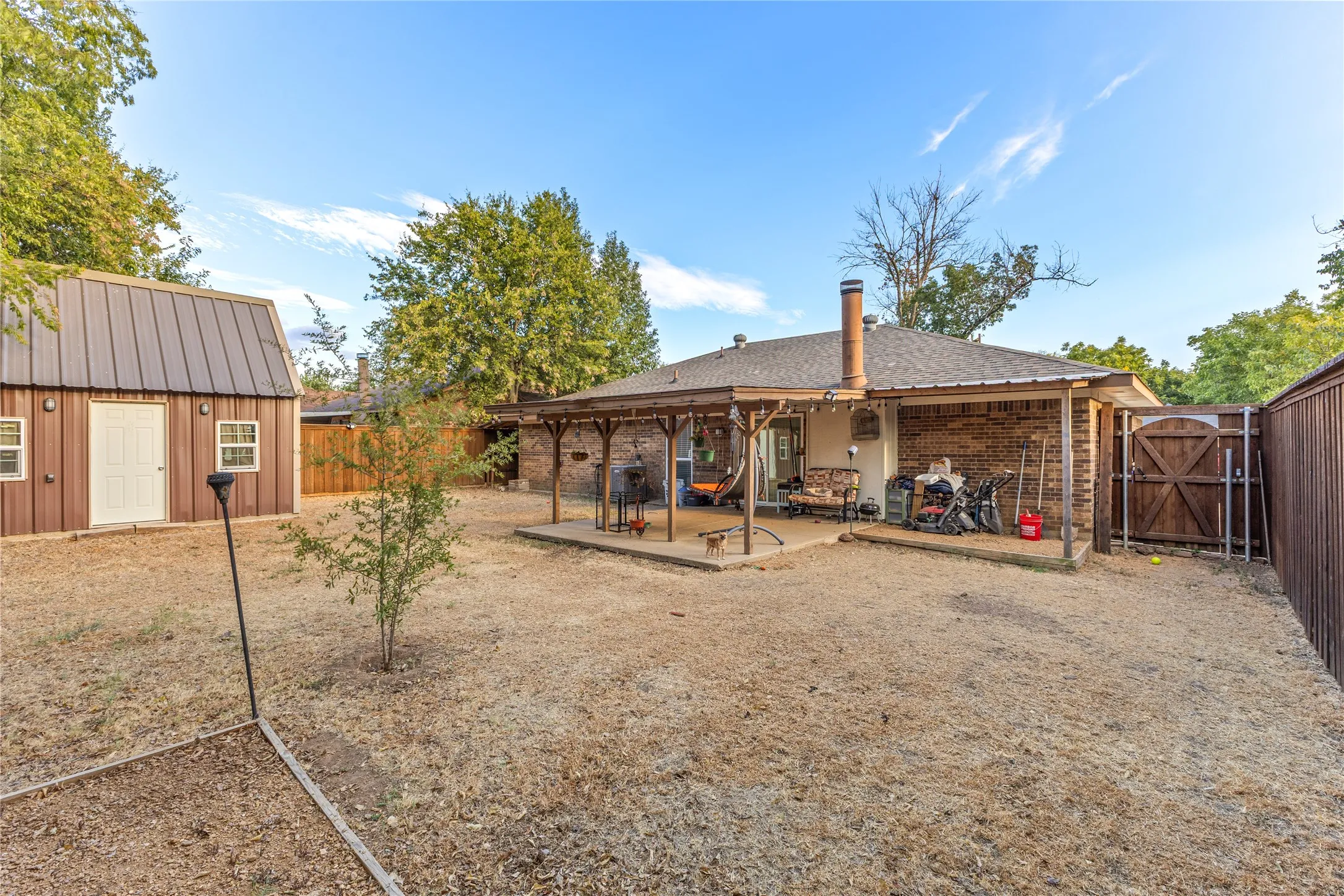 Single Family Residence For Sale in Dallas County , 13225 Lexington Lane, Balch Springs, Texas 75180, 3 Bedroom, 2 Bathroom, 2 Garage spaces, 1,342 Sqft, built in 1979, mls#21400533, Real Estate Agent in Balch Springs, Homes For Sale in Dallas county, Homes For Sale in Balch Springs, Realtor in Balch Springs Texas, Real Estate Brokerage Independent Realty Texas, Luminita Cordes Realtor