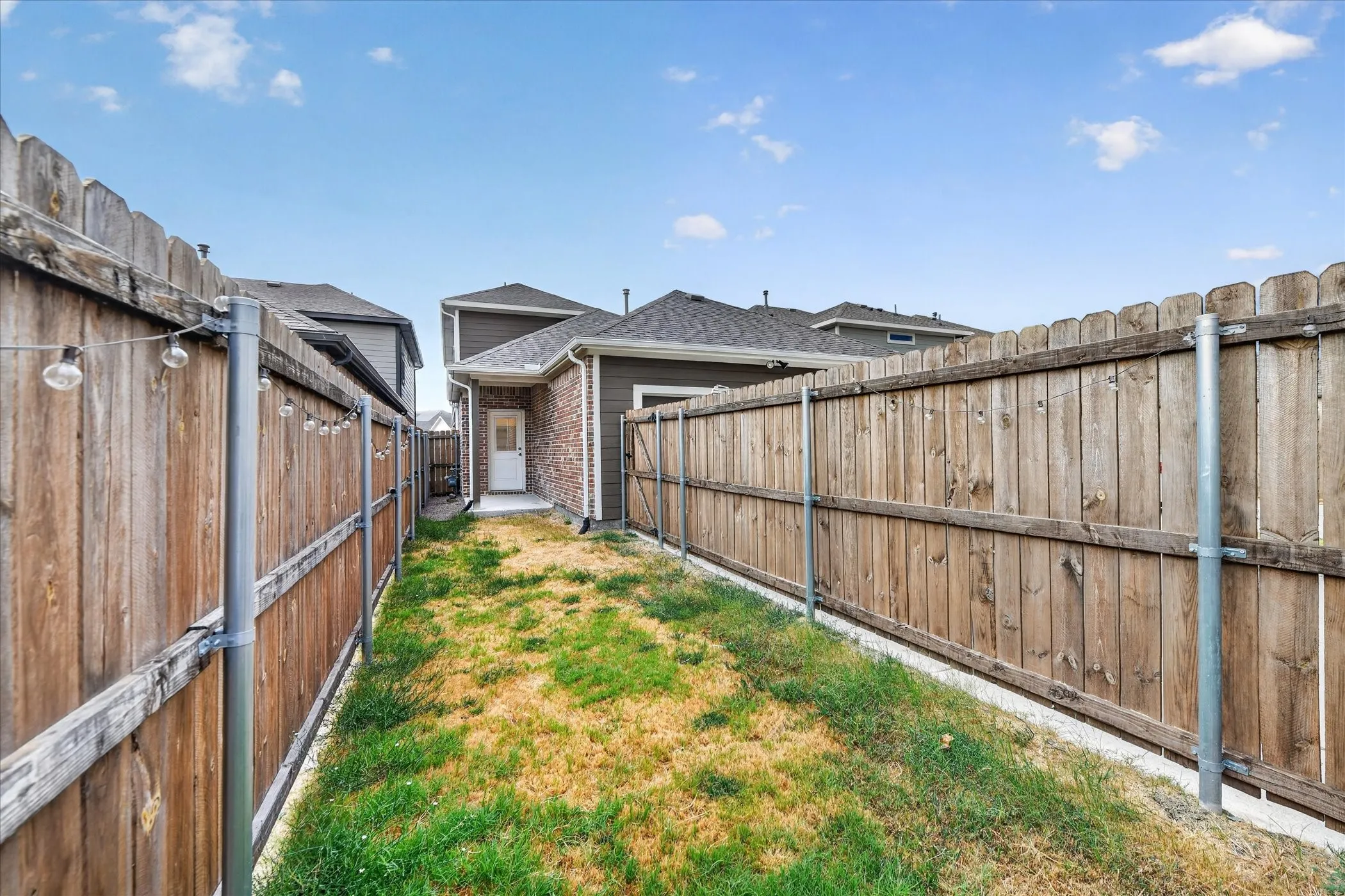 Townhouse For Rent in Tarrant County , 4721 Ancestry Street, Haltom City, Texas 76117, 4 Bedroom, 3 Bathroom, 2 Garage spaces, 1,962 Sqft, built in 2024, mls#21400540, Real Estate Agent in Haltom City, Homes For Rent in Tarrant county, Homes For Rent in Haltom City, Realtor in Haltom City Texas, Real Estate Brokerage Independent Realty Texas, Luminita Cordes Realtor
