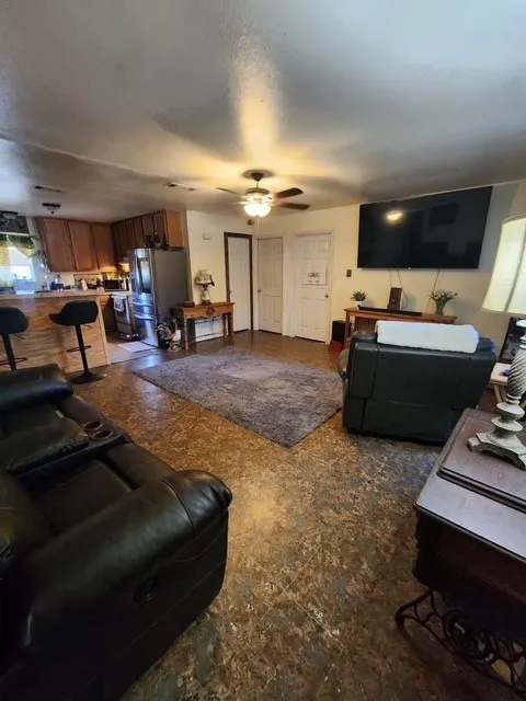 Single Family Residence For Sale in Collin County , 4314 County Road 446, Princeton, Texas 75407, 3 Bedroom, 2 Bathroom, Garage spaces, 1,161 Sqft, built in 1999, mls#21400565, Real Estate Agent in Princeton, Homes For Sale in Collin county, Homes For Sale in Princeton, Realtor in Princeton Texas, Real Estate Brokerage Independent Realty Texas, Luminita Cordes Realtor