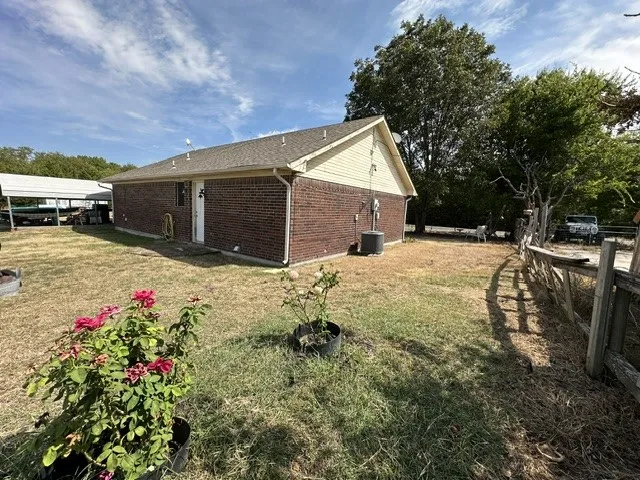 Single Family Residence For Sale in Collin County , 4314 County Road 446, Princeton, Texas 75407, 3 Bedroom, 2 Bathroom, Garage spaces, 1,161 Sqft, built in 1999, mls#21400565, Real Estate Agent in Princeton, Homes For Sale in Collin county, Homes For Sale in Princeton, Realtor in Princeton Texas, Real Estate Brokerage Independent Realty Texas, Luminita Cordes Realtor