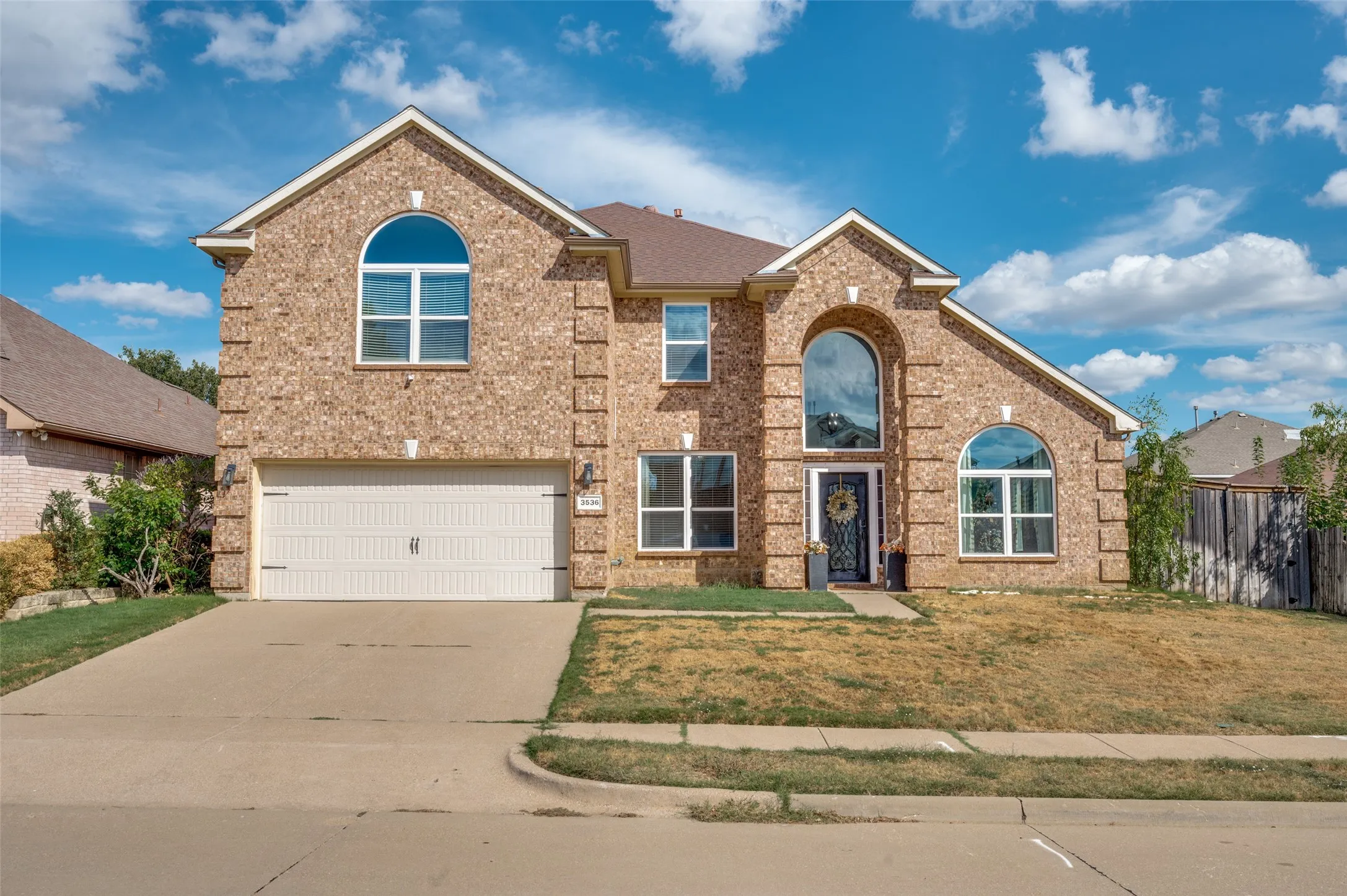 Single Family Residence For Sale in Tarrant County , 3536 Canyon Road, Grand Prairie, Texas 75052, 4 Bedroom, 3 Bathroom, 2 Garage spaces, 3,620 Sqft, built in 2000, mls#21400358, Real Estate Agent in Grand Prairie, Homes For Sale in Tarrant county, Homes For Sale in Grand Prairie, Realtor in Grand Prairie Texas, Real Estate Brokerage Independent Realty Texas, Luminita Cordes Realtor