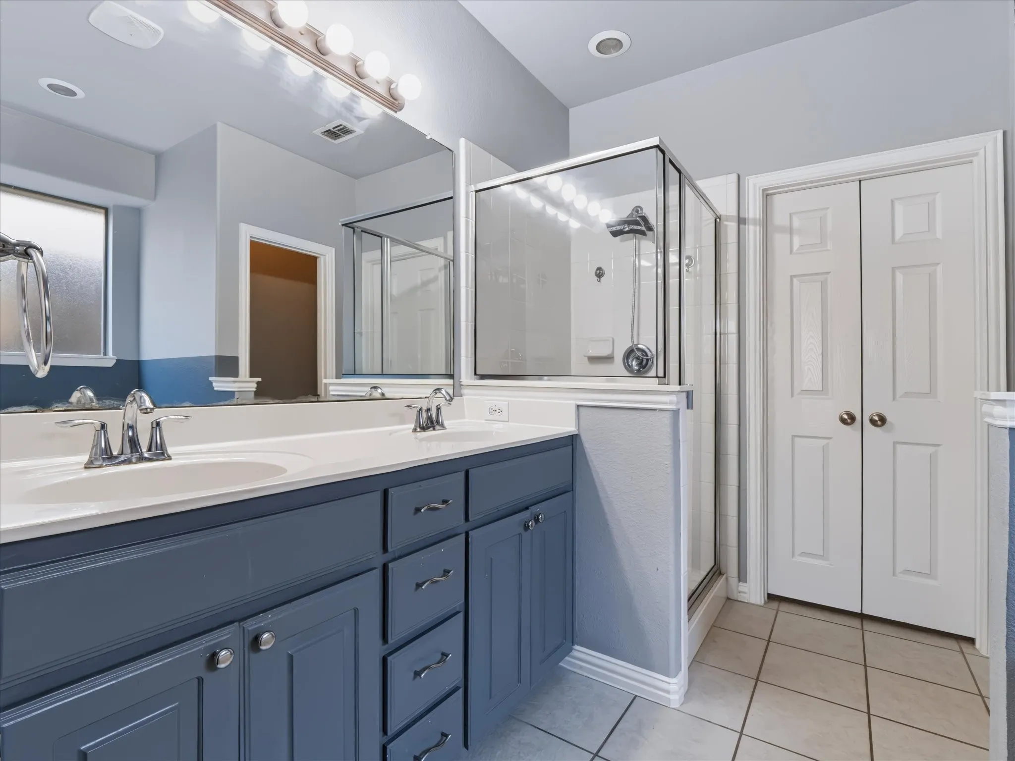 Single Family Residence For Sale in Denton County , 1728 Lake Way Drive, Little Elm, Texas 75068, 4 Bedroom, 3 Bathroom, 2 Garage spaces, 2,452 Sqft, built in 2007, mls#21400550, Real Estate Agent in Little Elm, Homes For Sale in Denton county, Homes For Sale in Little Elm, Realtor in Little Elm Texas, Real Estate Brokerage Independent Realty Texas, Luminita Cordes Realtor