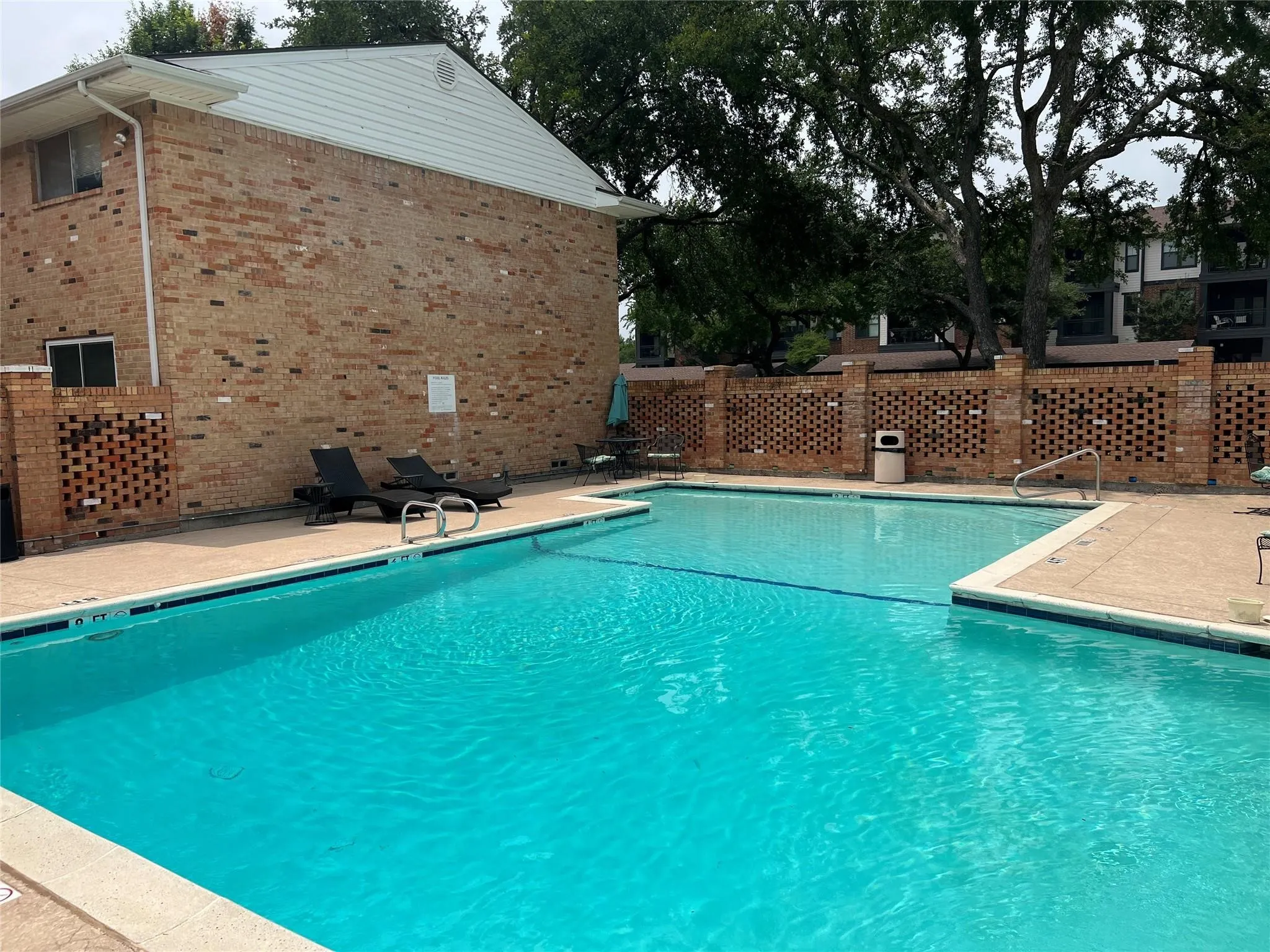 Condominium For Rent in Dallas County , 4715 Skillman Street D, Dallas, Texas 75206, 2 Bedroom, 2 Bathroom, Garage spaces, 1,361 Sqft, built in 1966, mls#21400571, Real Estate Agent in Dallas, Homes For Rent in Dallas county, Homes For Rent in Dallas, Realtor in Dallas Texas, Real Estate Brokerage Independent Realty Texas, Luminita Cordes Realtor
