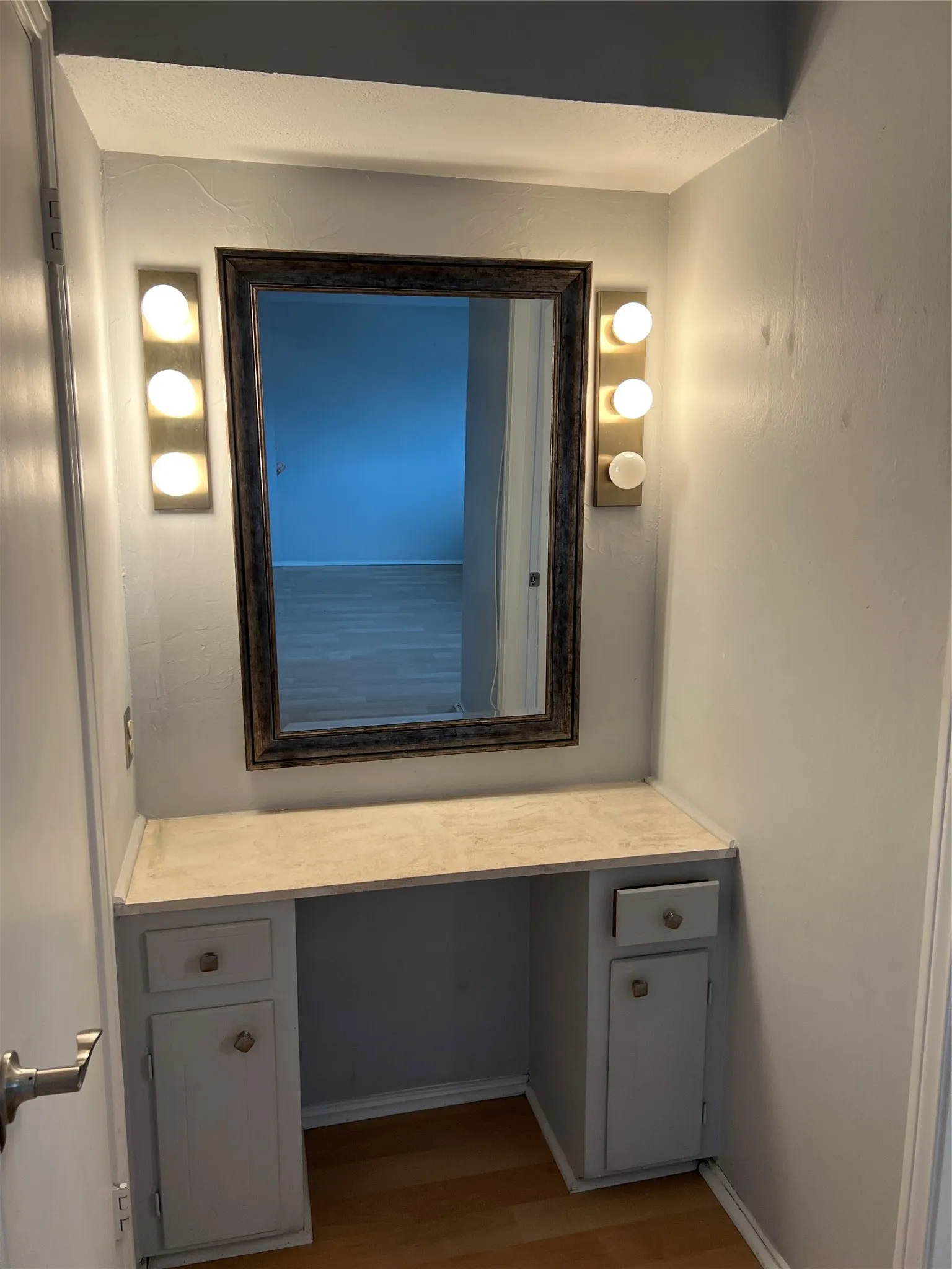 Condominium For Rent in Dallas County , 4715 Skillman Street D, Dallas, Texas 75206, 2 Bedroom, 2 Bathroom, Garage spaces, 1,361 Sqft, built in 1966, mls#21400571, Real Estate Agent in Dallas, Homes For Rent in Dallas county, Homes For Rent in Dallas, Realtor in Dallas Texas, Real Estate Brokerage Independent Realty Texas, Luminita Cordes Realtor