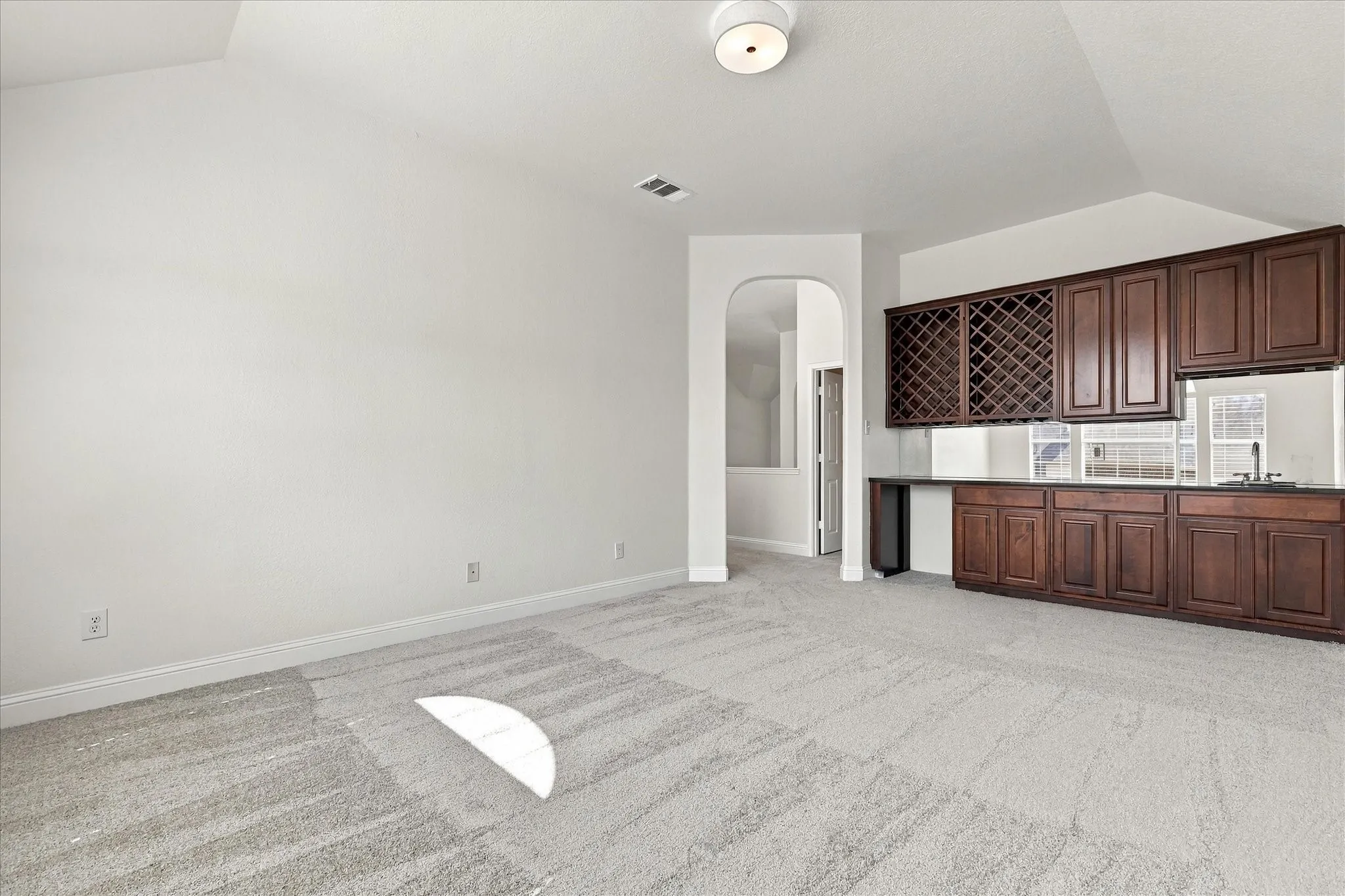 Single Family Residence For Sale in Tarrant County , 10236 Vintage Drive, Fort Worth, Texas 76244, 4 Bedroom, 3 Bathroom, 2 Garage spaces, 3,163 Sqft, built in 2007, mls#21395563, Real Estate Agent in Fort Worth, Homes For Sale in Tarrant county, Homes For Sale in Fort Worth, Realtor in Fort Worth Texas, Real Estate Brokerage Independent Realty Texas, Luminita Cordes Realtor