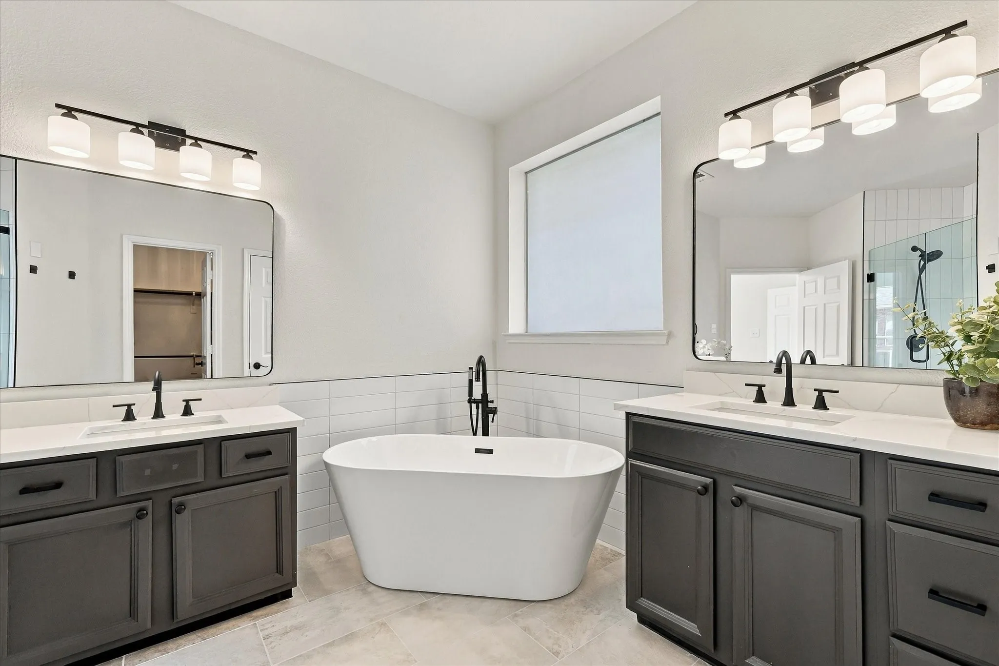 Single Family Residence For Sale in Tarrant County , 10236 Vintage Drive, Fort Worth, Texas 76244, 4 Bedroom, 3 Bathroom, 2 Garage spaces, 3,163 Sqft, built in 2007, mls#21395563, Real Estate Agent in Fort Worth, Homes For Sale in Tarrant county, Homes For Sale in Fort Worth, Realtor in Fort Worth Texas, Real Estate Brokerage Independent Realty Texas, Luminita Cordes Realtor