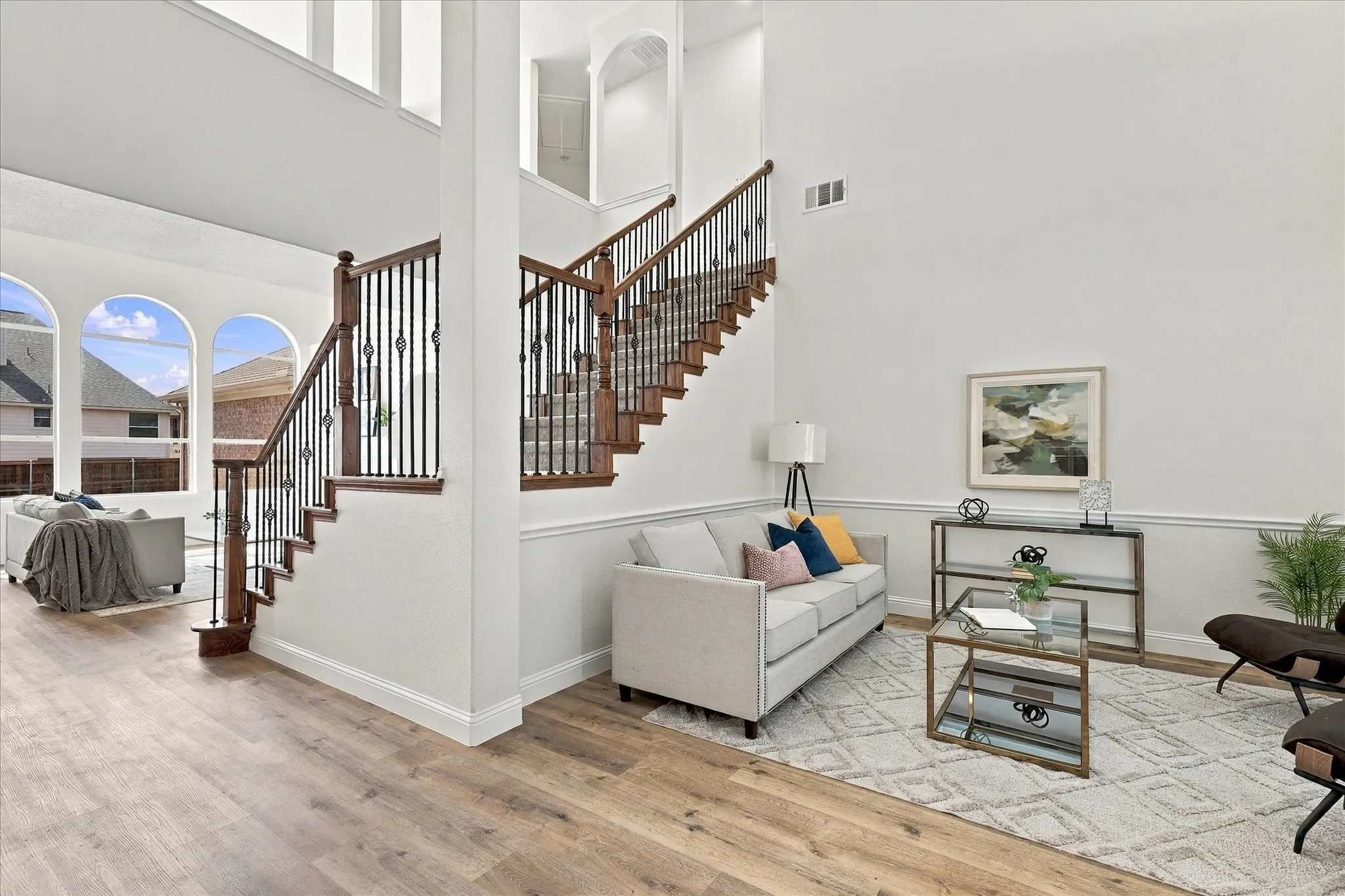 Single Family Residence For Sale in Tarrant County , 10236 Vintage Drive, Fort Worth, Texas 76244, 4 Bedroom, 3 Bathroom, 2 Garage spaces, 3,163 Sqft, built in 2007, mls#21395563, Real Estate Agent in Fort Worth, Homes For Sale in Tarrant county, Homes For Sale in Fort Worth, Realtor in Fort Worth Texas, Real Estate Brokerage Independent Realty Texas, Luminita Cordes Realtor