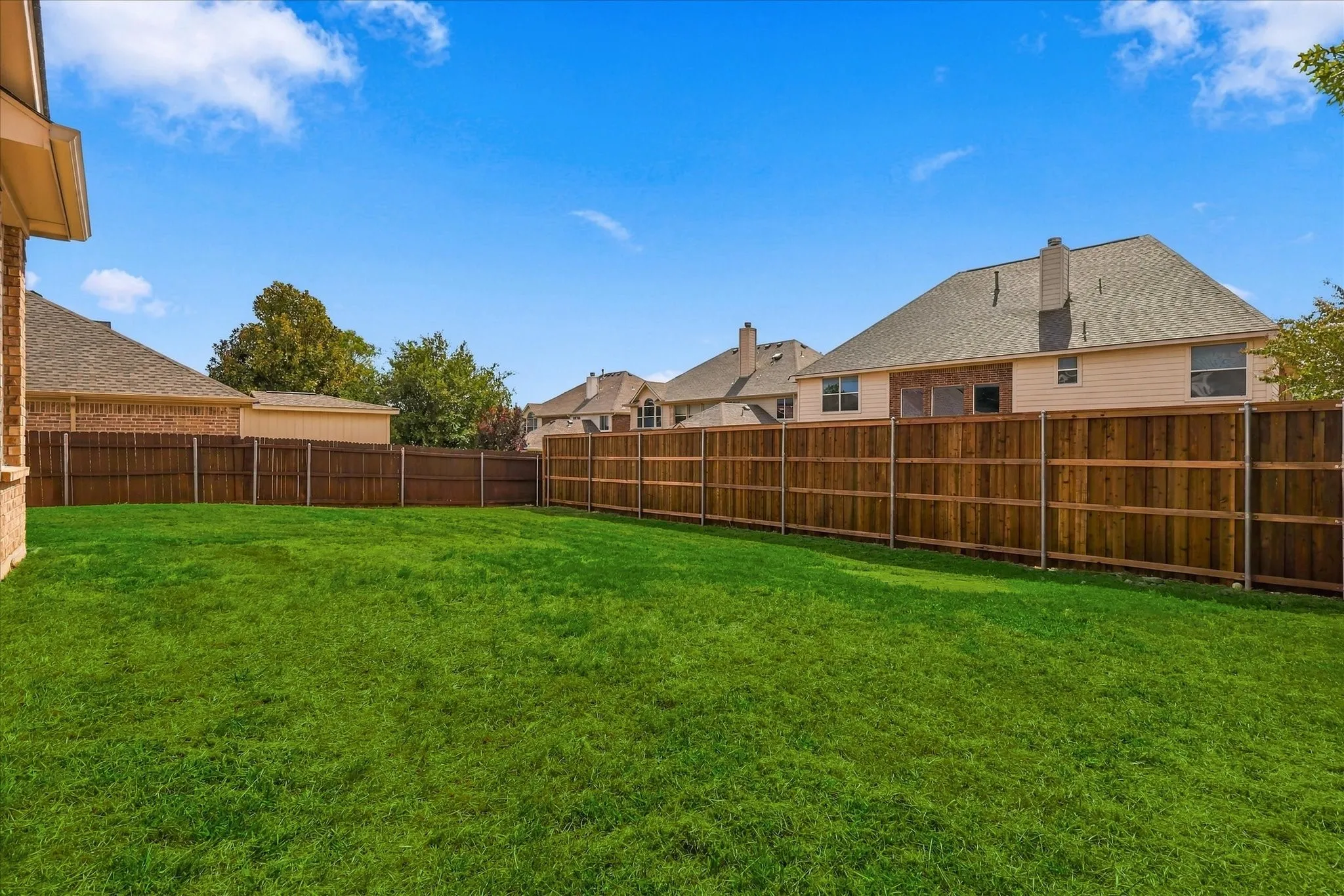 Single Family Residence For Sale in Tarrant County , 10236 Vintage Drive, Fort Worth, Texas 76244, 4 Bedroom, 3 Bathroom, 2 Garage spaces, 3,163 Sqft, built in 2007, mls#21395563, Real Estate Agent in Fort Worth, Homes For Sale in Tarrant county, Homes For Sale in Fort Worth, Realtor in Fort Worth Texas, Real Estate Brokerage Independent Realty Texas, Luminita Cordes Realtor