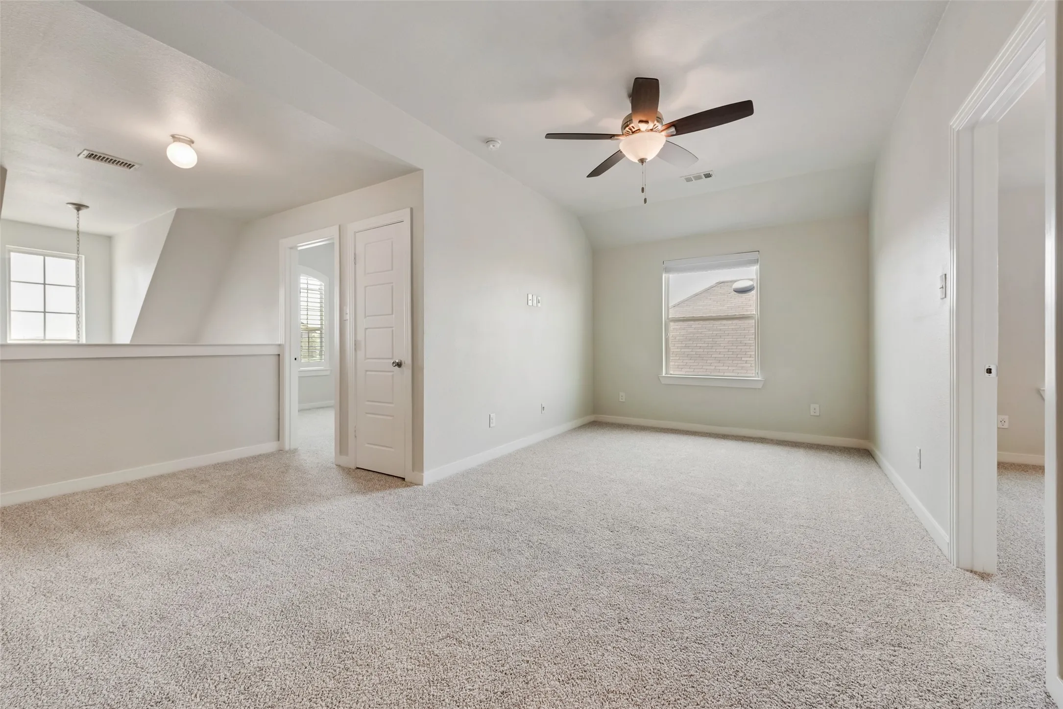 Single Family Residence For Rent in Denton County , 1617 Spoonbill Drive, Little Elm, Texas 75068, 4 Bedroom, 3 Bathroom, 2 Garage spaces, 2,407 Sqft, built in 2017, mls#21398402, Real Estate Agent in Little Elm, Homes For Rent in Denton county, Homes For Rent in Little Elm, Realtor in Little Elm Texas, Real Estate Brokerage Independent Realty Texas, Luminita Cordes Realtor