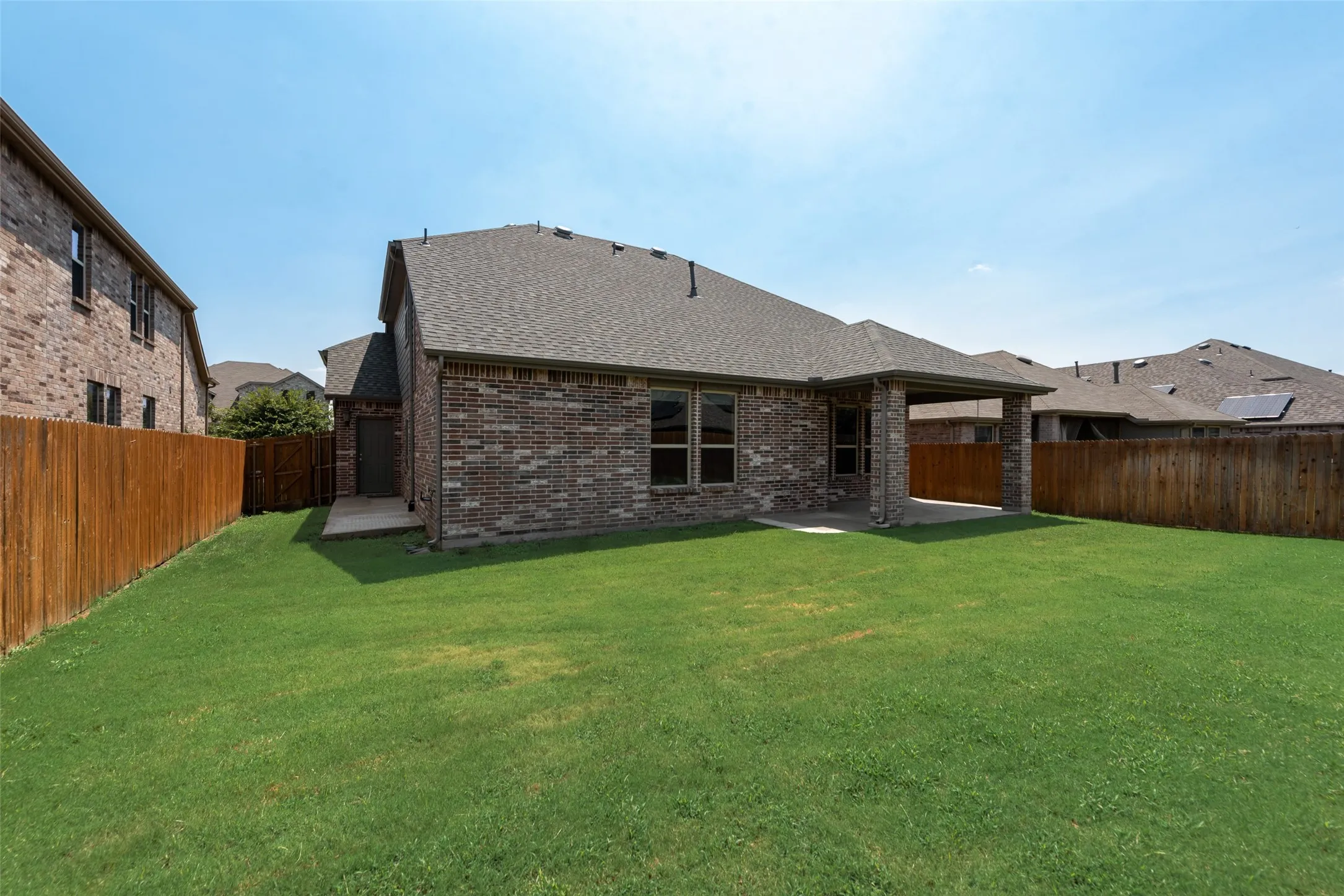 Single Family Residence For Rent in Denton County , 1617 Spoonbill Drive, Little Elm, Texas 75068, 4 Bedroom, 3 Bathroom, 2 Garage spaces, 2,407 Sqft, built in 2017, mls#21398402, Real Estate Agent in Little Elm, Homes For Rent in Denton county, Homes For Rent in Little Elm, Realtor in Little Elm Texas, Real Estate Brokerage Independent Realty Texas, Luminita Cordes Realtor
