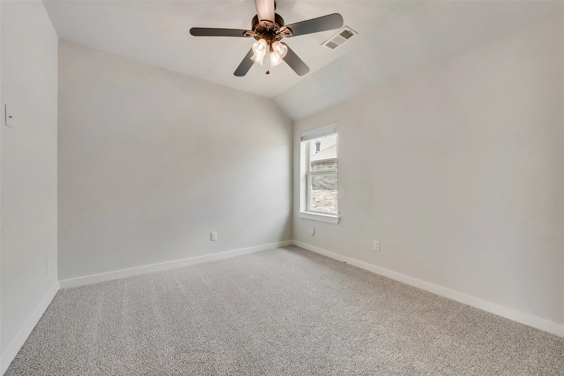 Single Family Residence For Rent in Denton County , 1617 Spoonbill Drive, Little Elm, Texas 75068, 4 Bedroom, 3 Bathroom, 2 Garage spaces, 2,407 Sqft, built in 2017, mls#21398402, Real Estate Agent in Little Elm, Homes For Rent in Denton county, Homes For Rent in Little Elm, Realtor in Little Elm Texas, Real Estate Brokerage Independent Realty Texas, Luminita Cordes Realtor