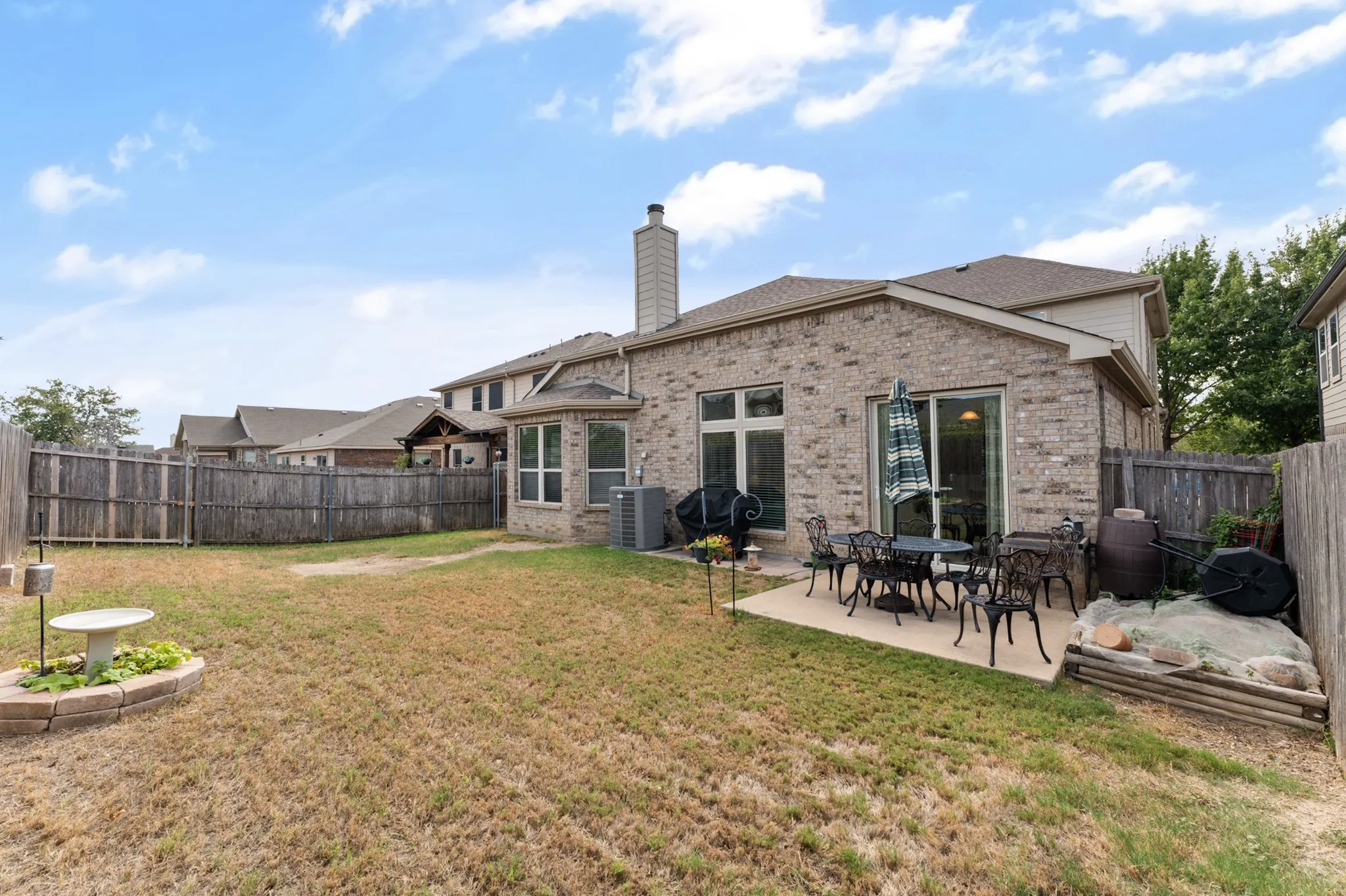 Single Family Residence For Sale in Tarrant County , 8932 Winding Valley Drive, Fort Worth, Texas 76244, 4 Bedroom, 3 Bathroom, 2 Garage spaces, 2,923 Sqft, built in 2012, mls#21400583, Real Estate Agent in Fort Worth, Homes For Sale in Tarrant county, Homes For Sale in Fort Worth, Realtor in Fort Worth Texas, Real Estate Brokerage Independent Realty Texas, Luminita Cordes Realtor
