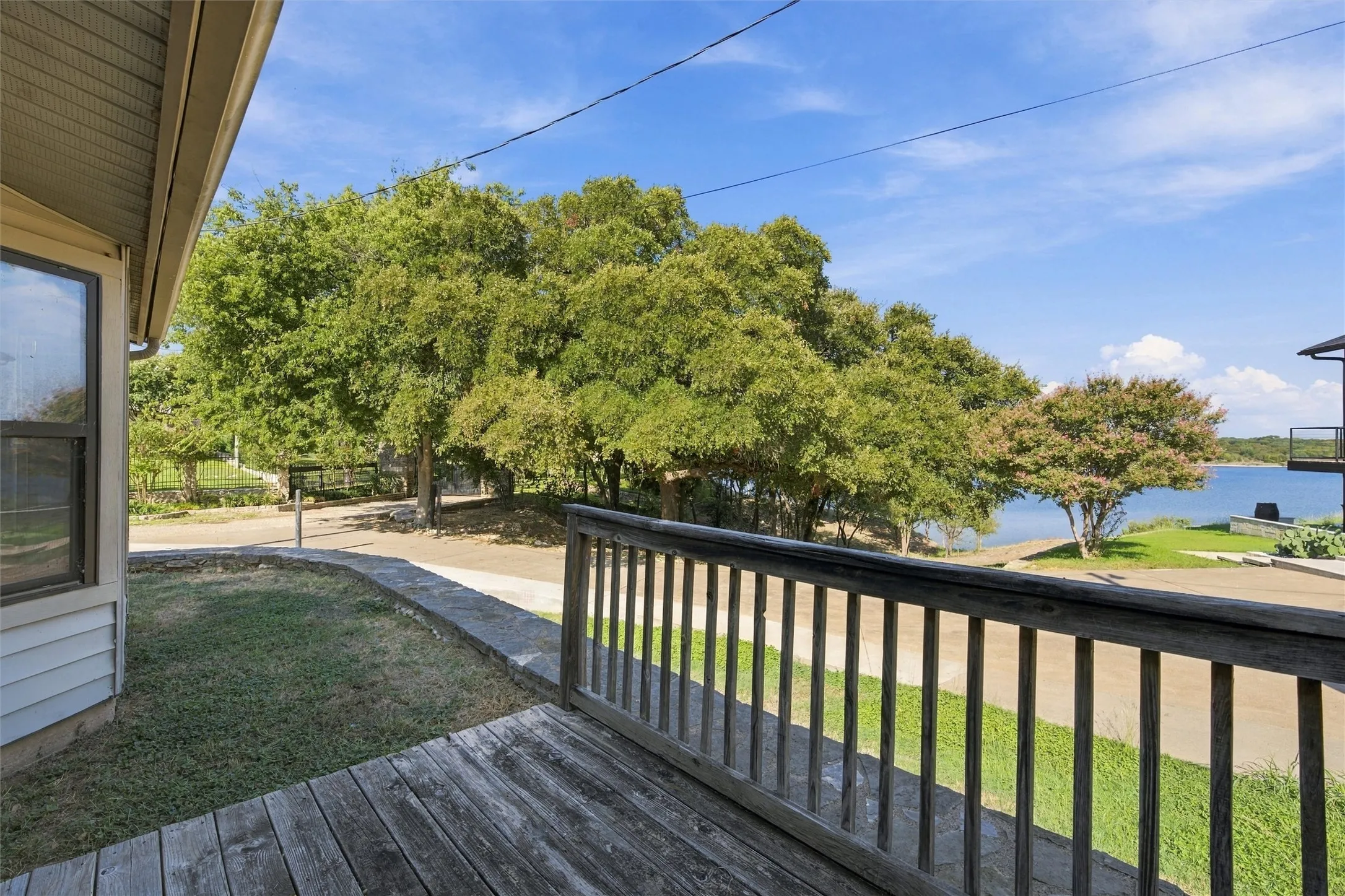 Single Family Residence For Sale in Bosque County , 197 County Road 1723, Clifton, Texas 76634, 3 Bedroom, 2 Bathroom, 2 Garage spaces, 1,654 Sqft, built in 1997, mls#21399597, Real Estate Agent in Clifton, Homes For Sale in Bosque county, Homes For Sale in Clifton, Realtor in Clifton Texas, Real Estate Brokerage Independent Realty Texas, Luminita Cordes Realtor