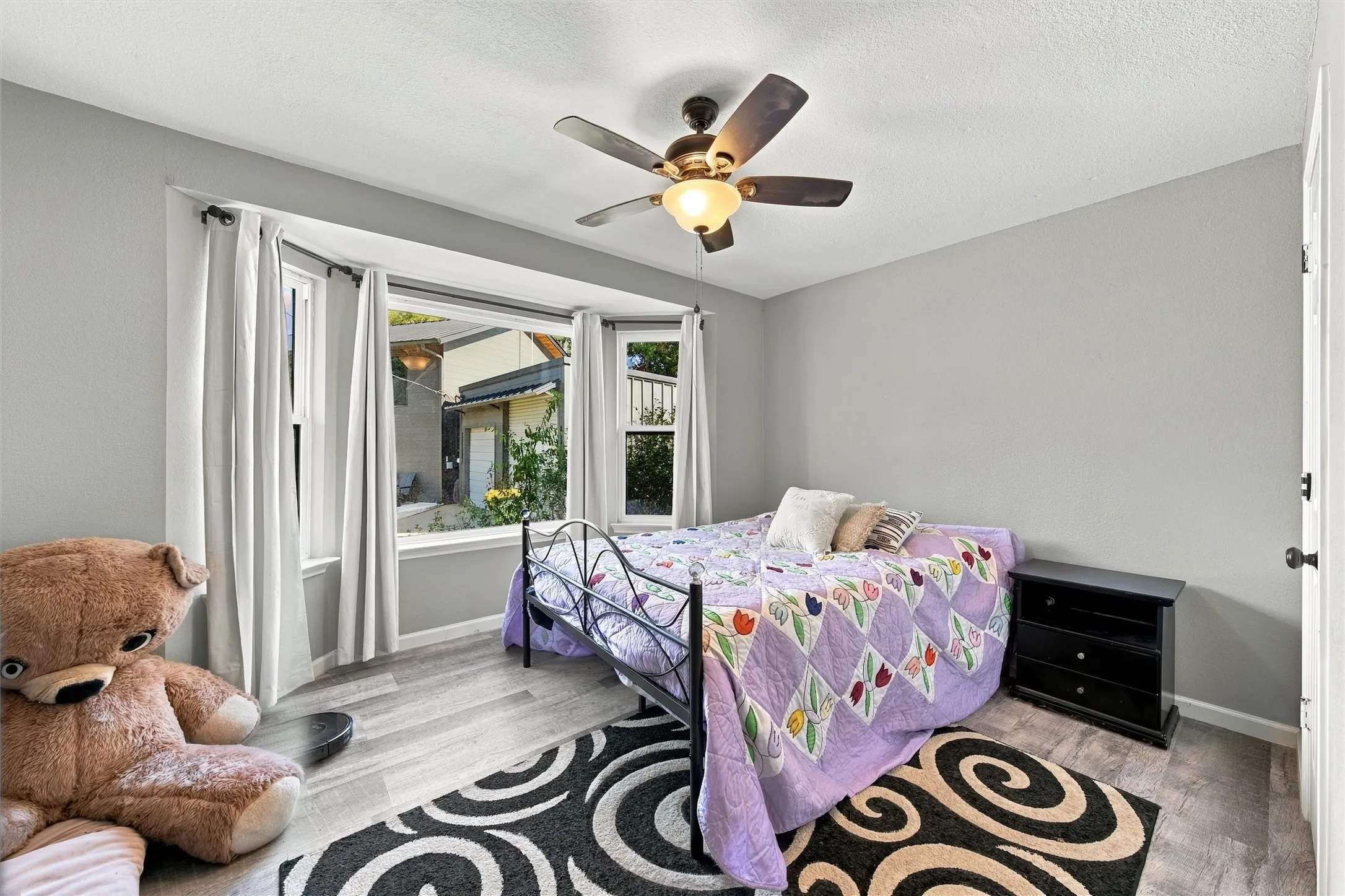 Single Family Residence For Sale in Bosque County , 197 County Road 1723, Clifton, Texas 76634, 3 Bedroom, 2 Bathroom, 2 Garage spaces, 1,654 Sqft, built in 1997, mls#21399597, Real Estate Agent in Clifton, Homes For Sale in Bosque county, Homes For Sale in Clifton, Realtor in Clifton Texas, Real Estate Brokerage Independent Realty Texas, Luminita Cordes Realtor